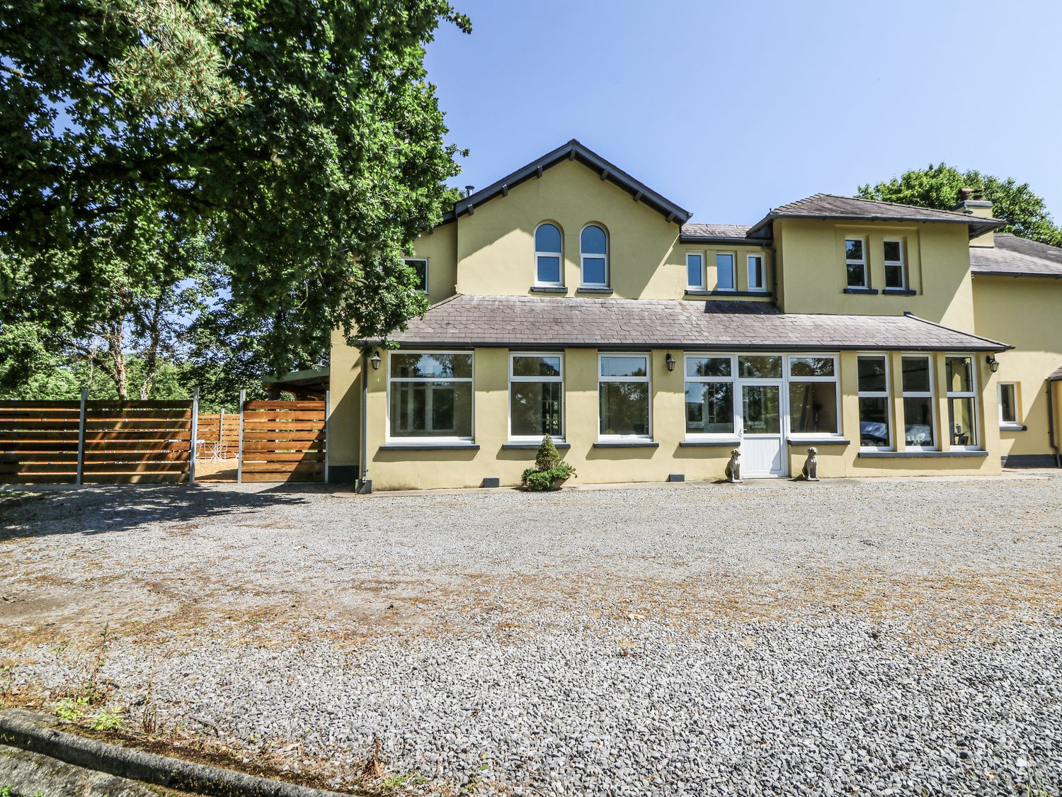 Glanrannell Park House, Carmarthen