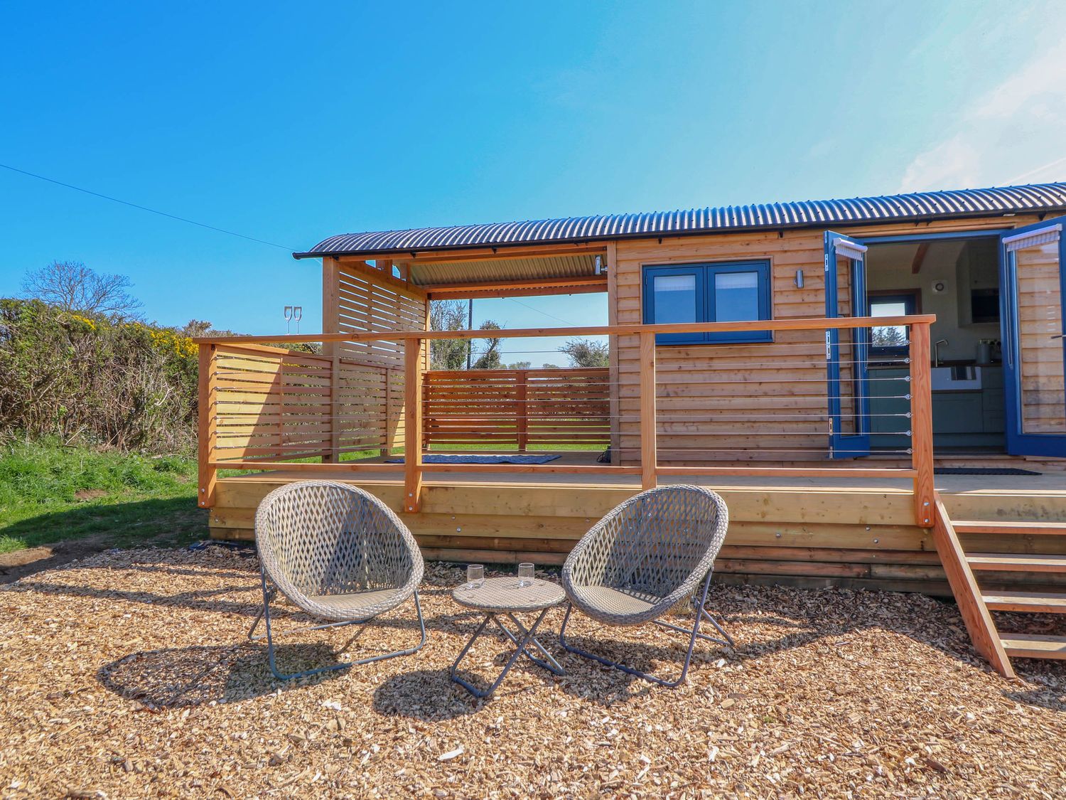Fir Tree Shepherd's Hut, Llanon