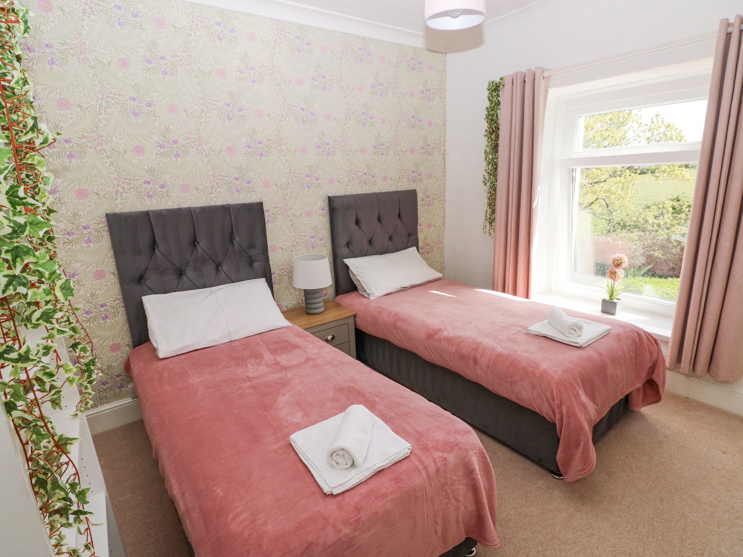 Burry House, Llanmorlais