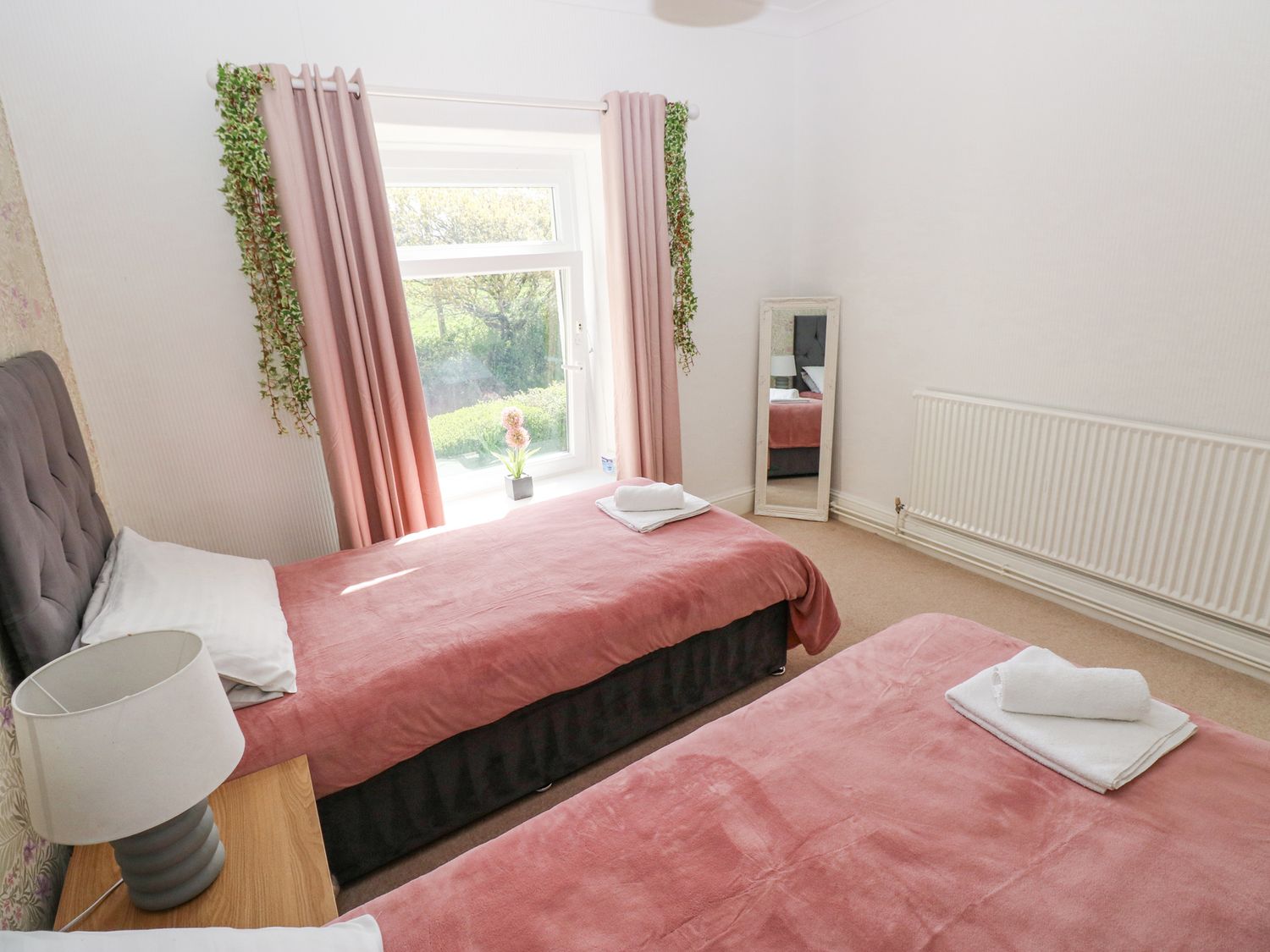 Burry House, Llanmorlais