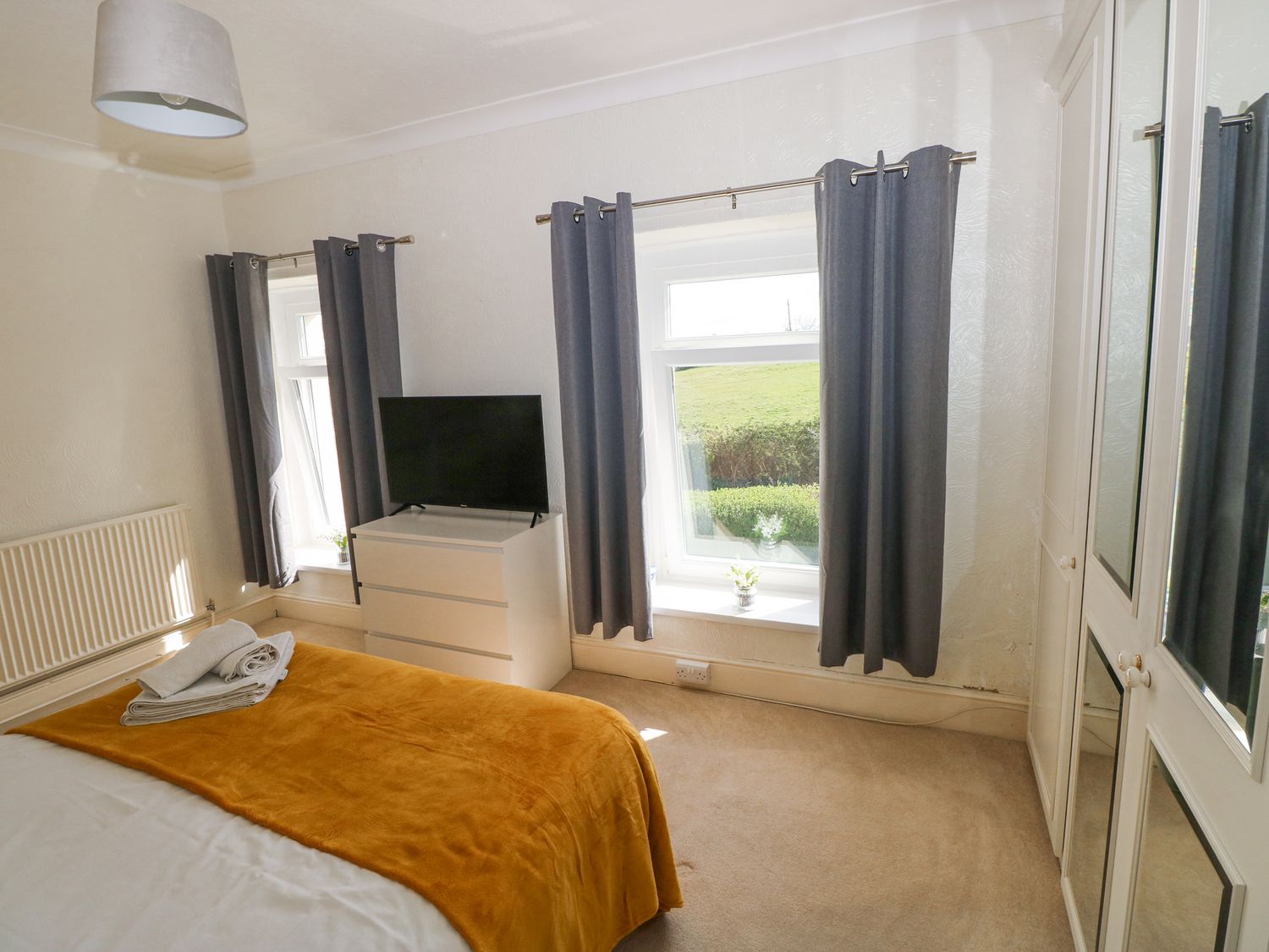 Burry House, Llanmorlais