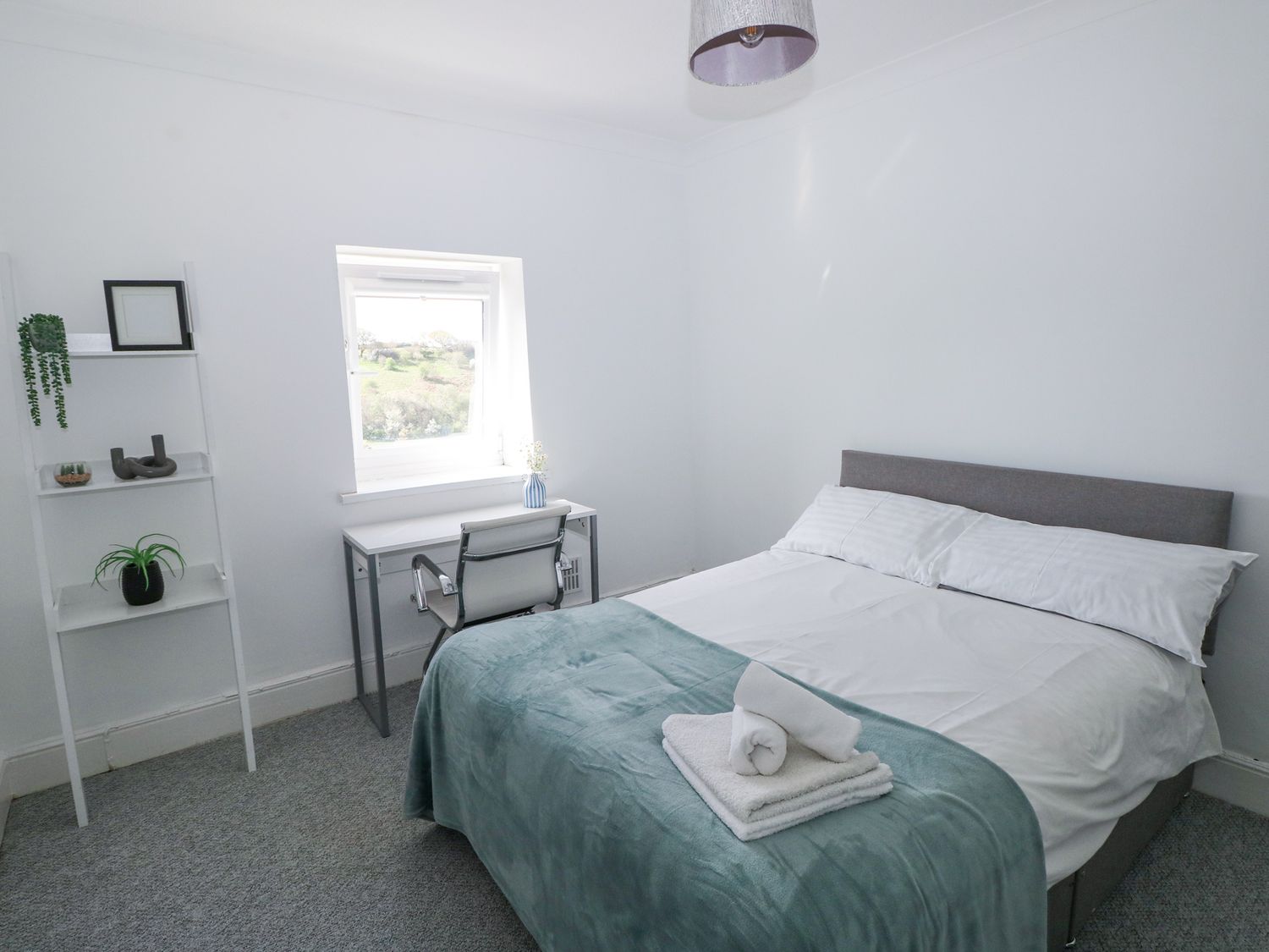 Burry House, Llanmorlais