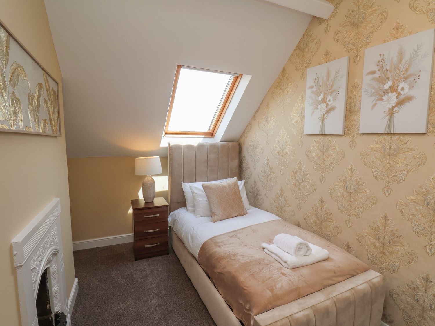 Crescent Bay House, Filey