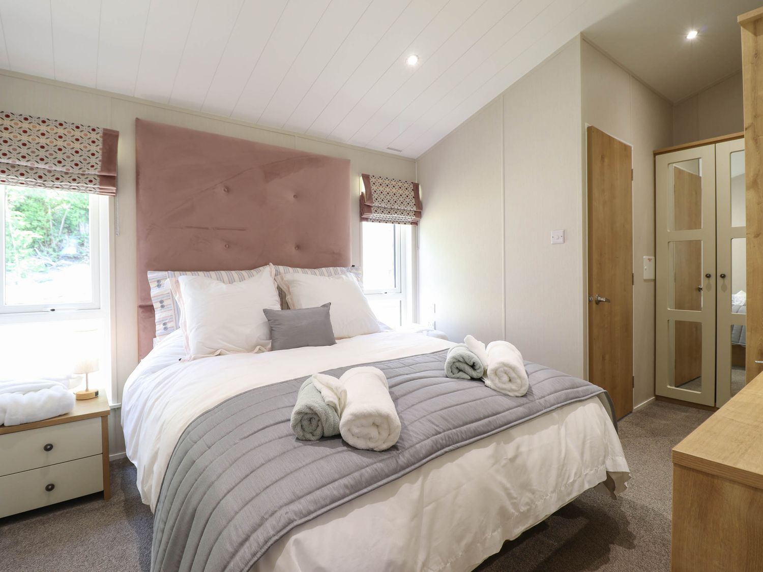 The Owlet, Llanidloes