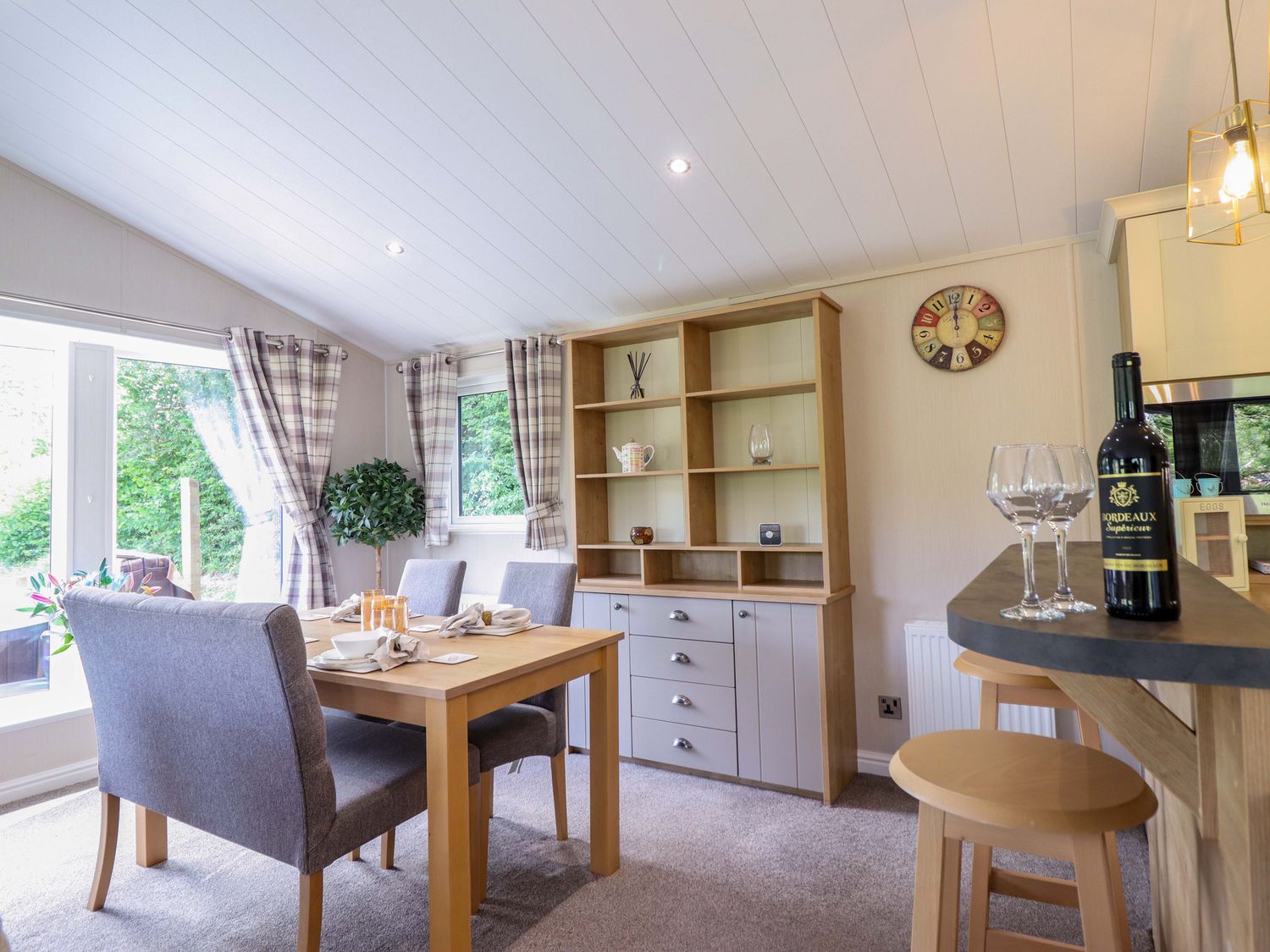 The Owlet, Llanidloes