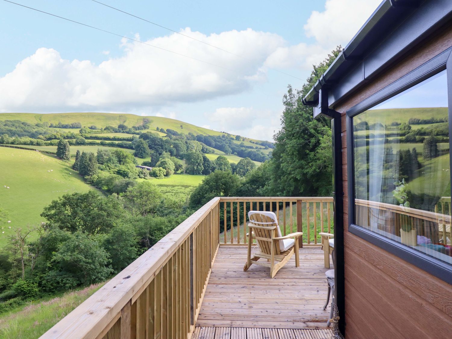 The Owlet, Llanidloes