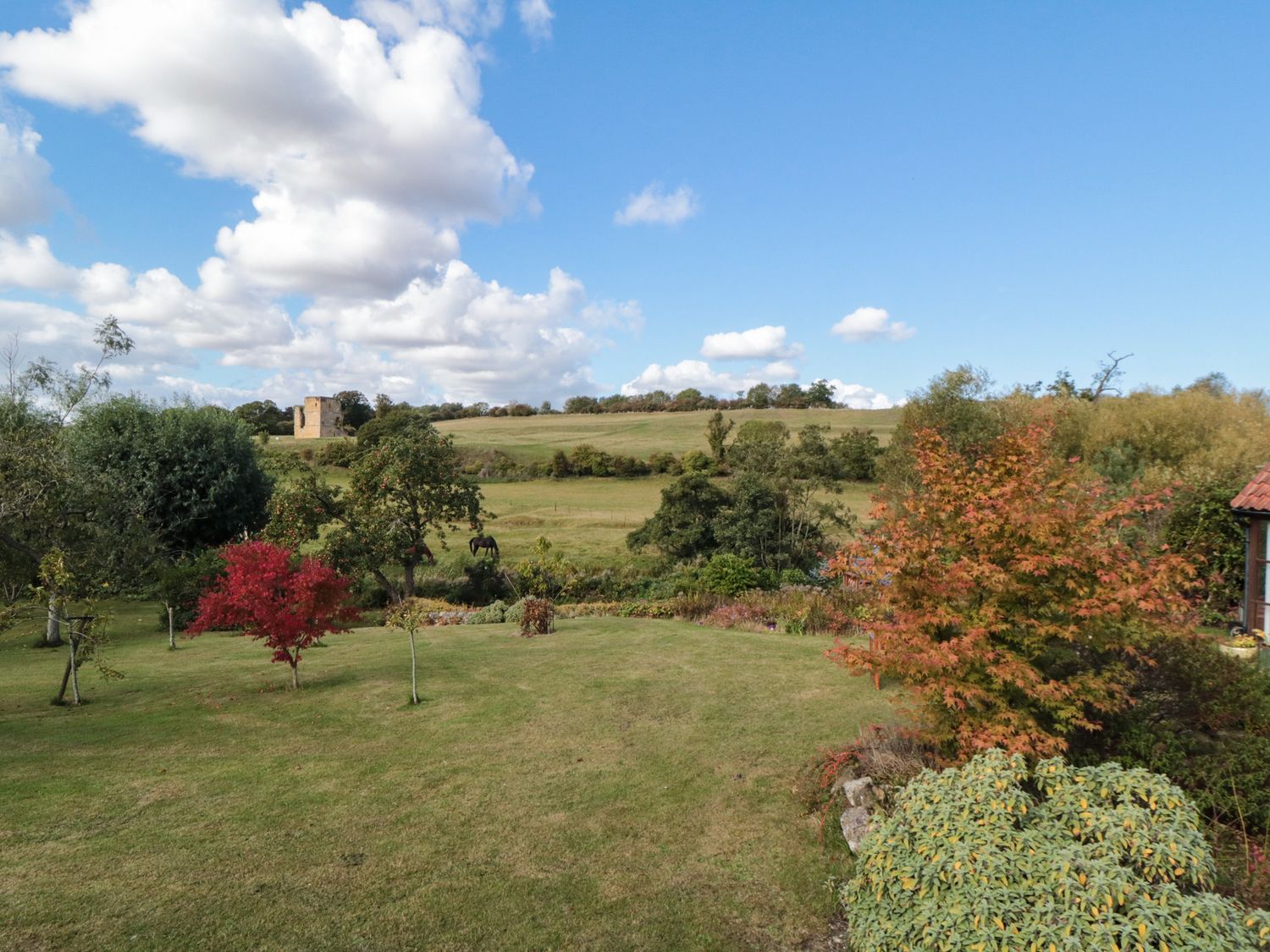 32 Castlegate, East Ayton