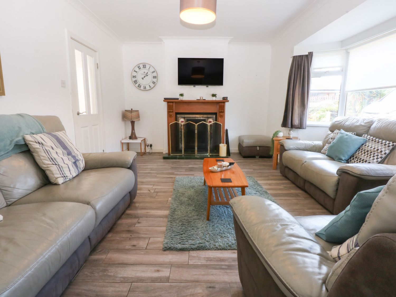 11 Seabreeze, Llandudno