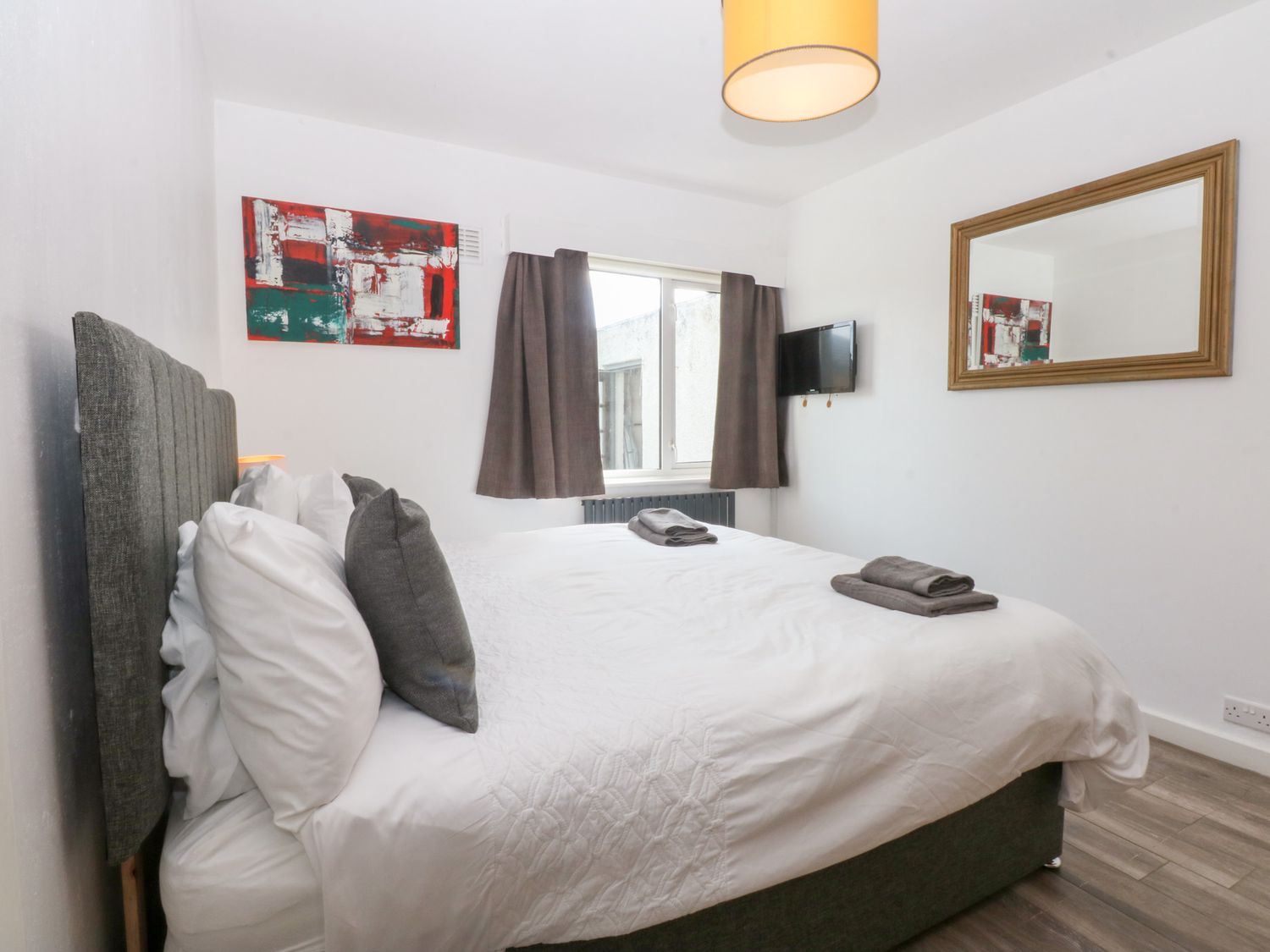 11 Seabreeze, Llandudno