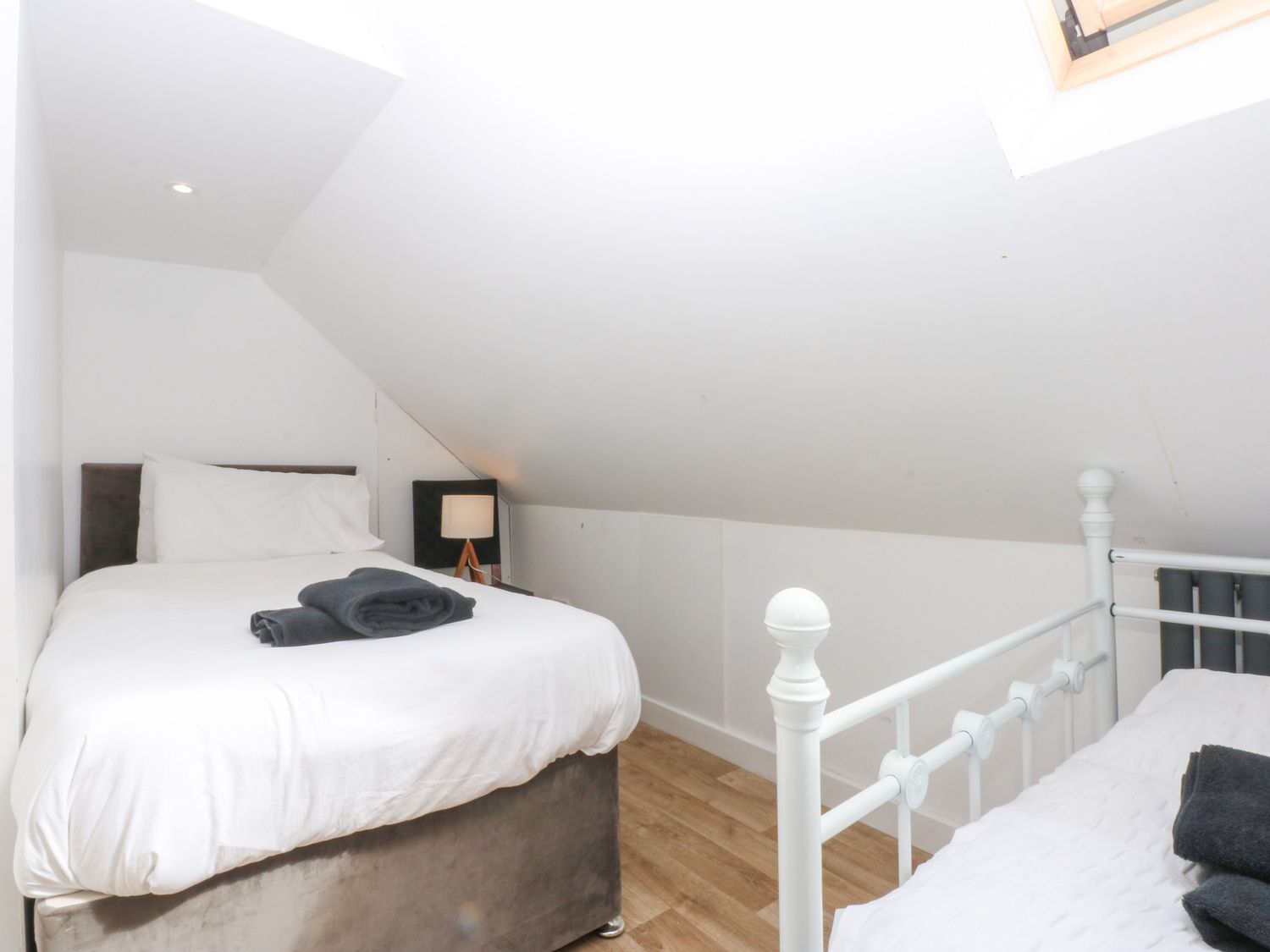 11 Seabreeze, Llandudno