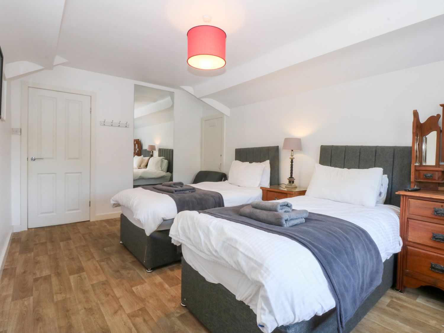 11 Seabreeze, Llandudno
