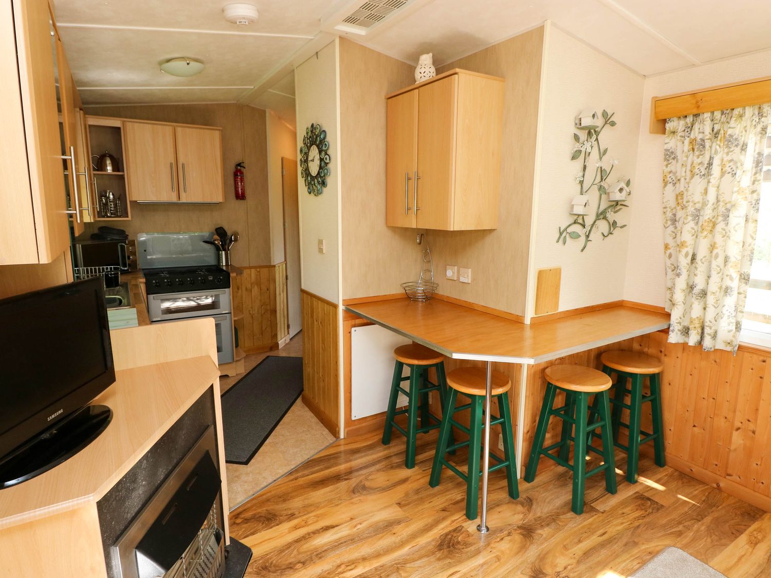 Caravan Bryngwyn, Boncath