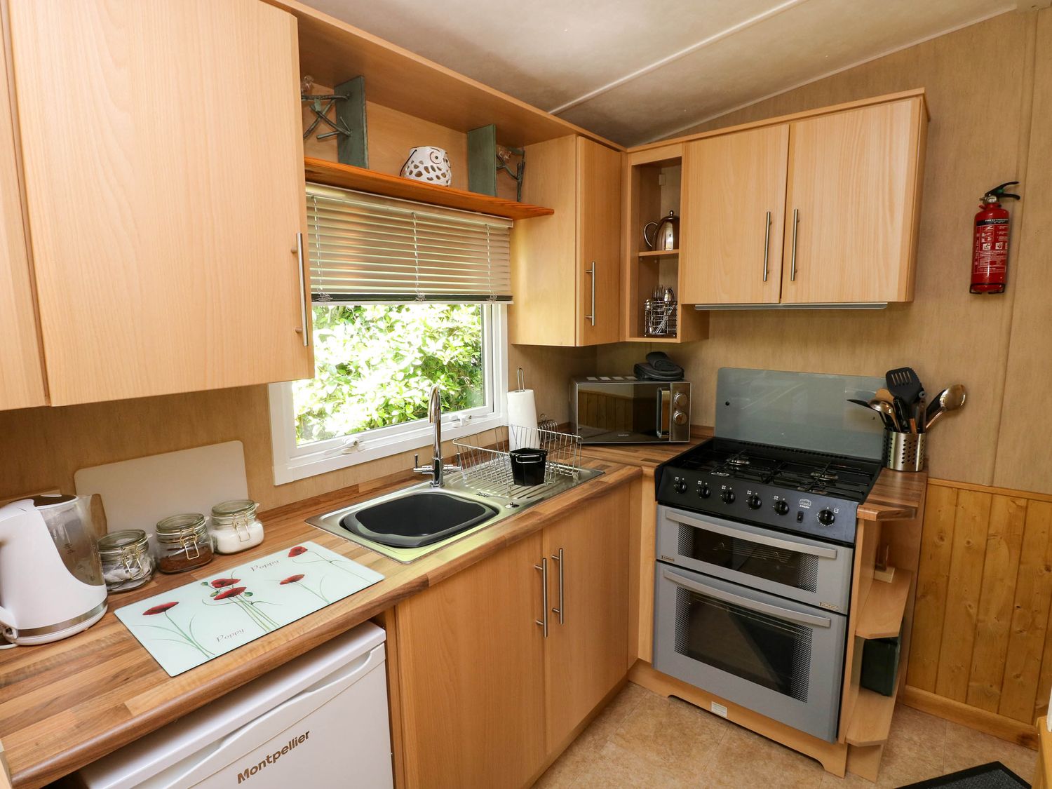 Caravan Bryngwyn, Boncath