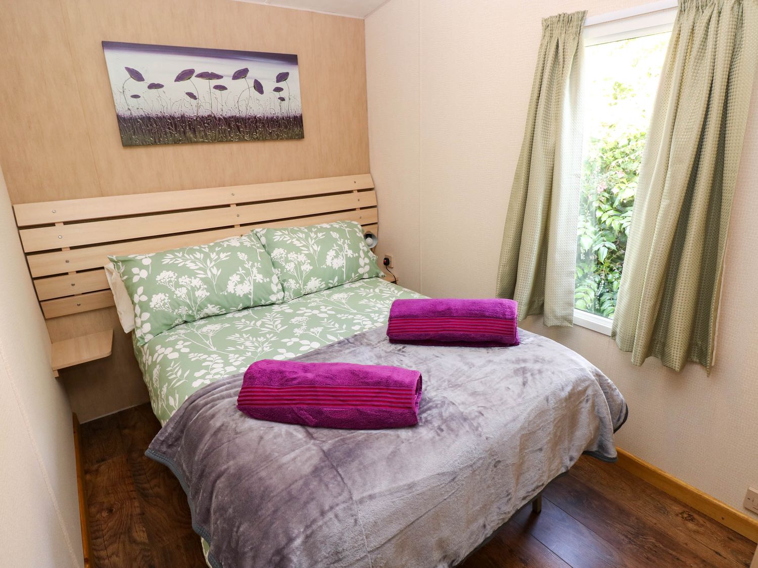 Caravan Bryngwyn, Boncath