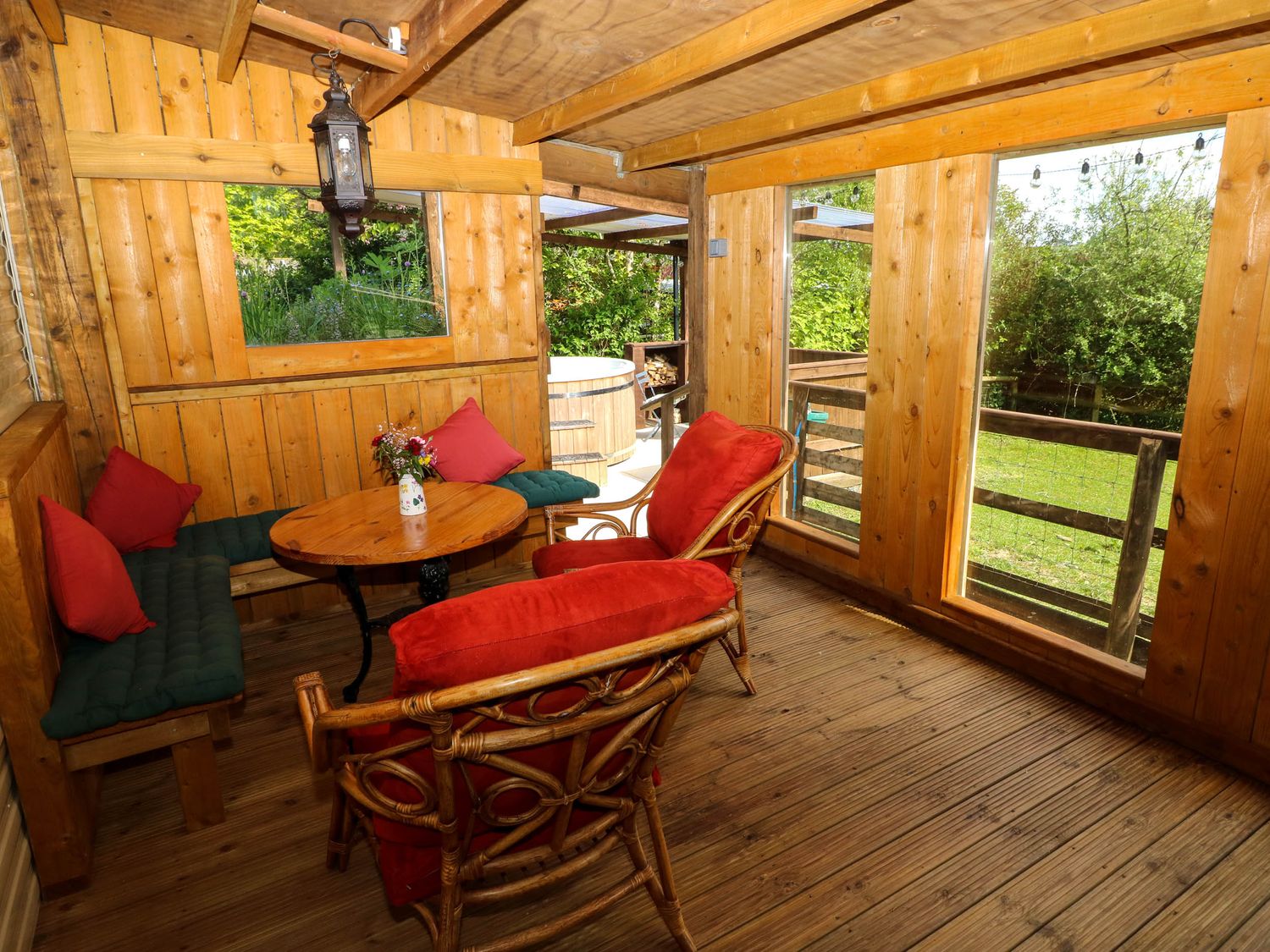Caravan Bryngwyn, Boncath