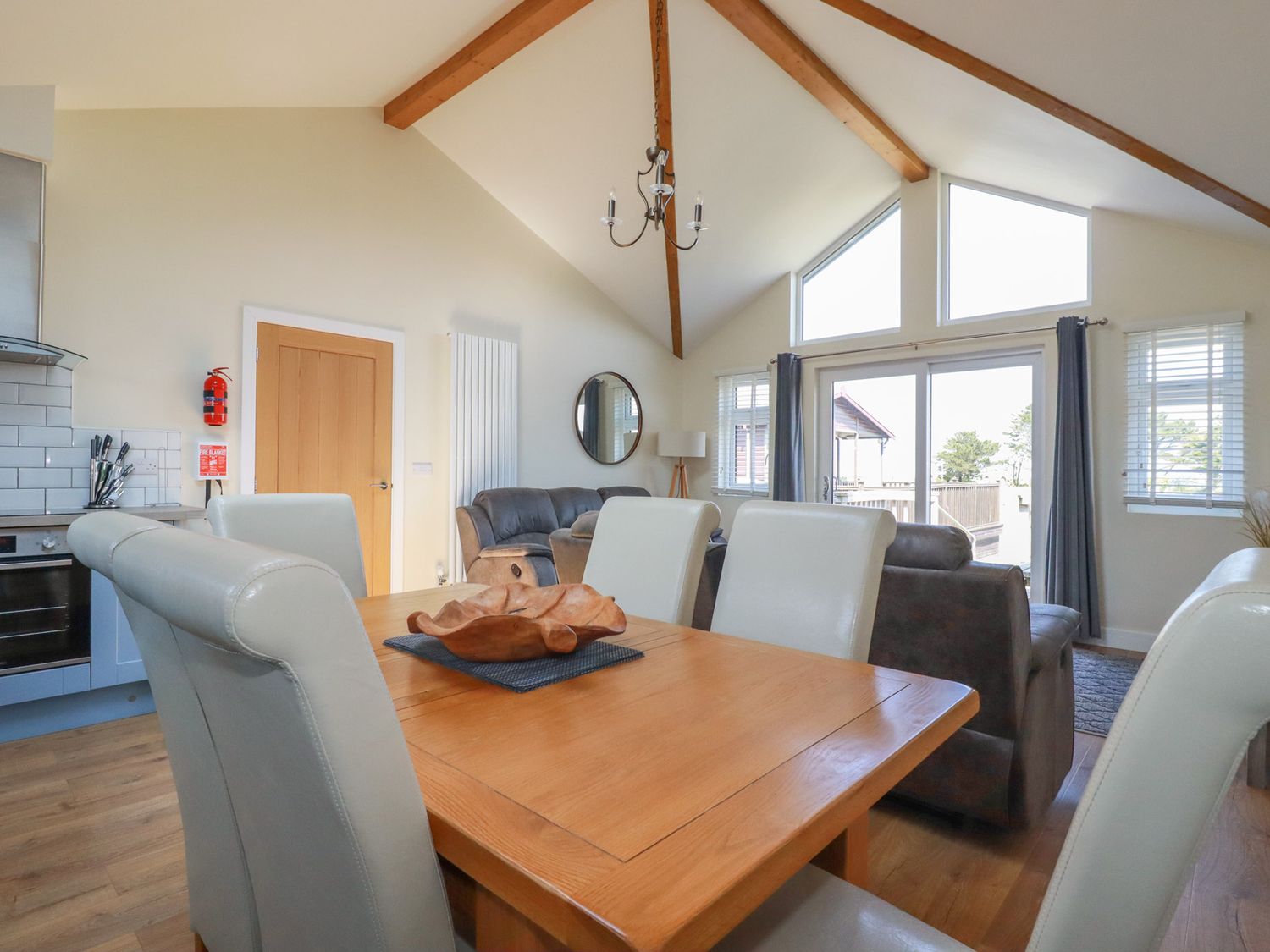 LODGE 18, St Merryn