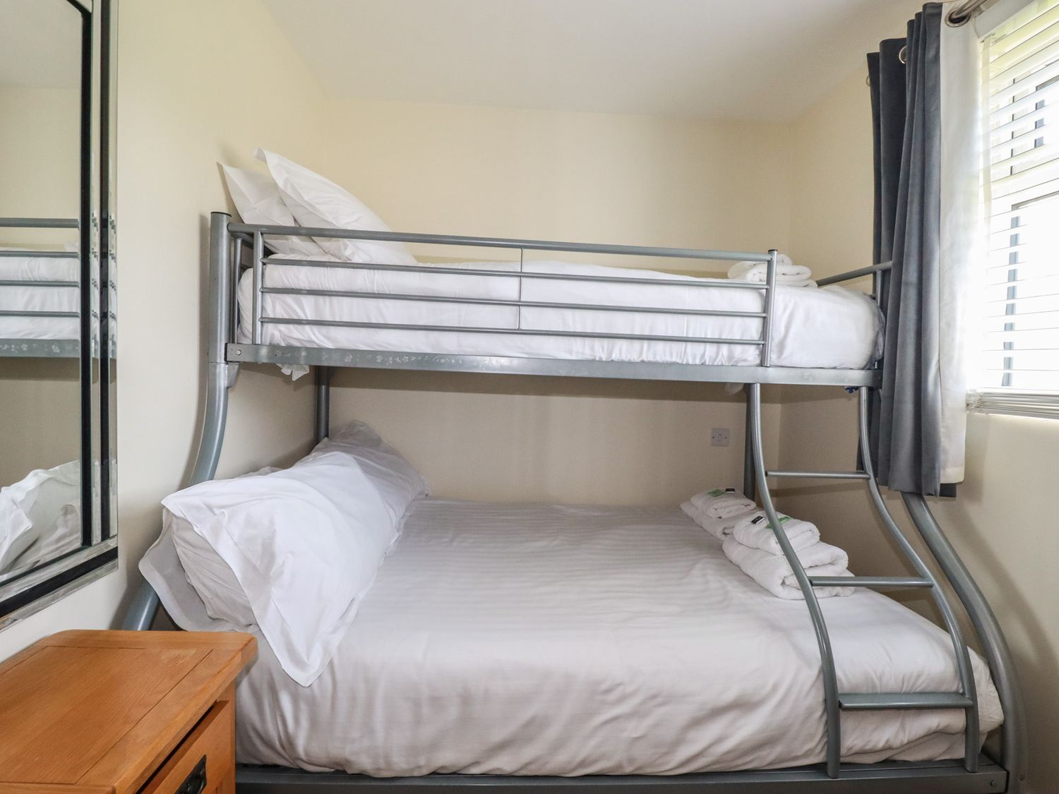 LODGE 18, St Merryn