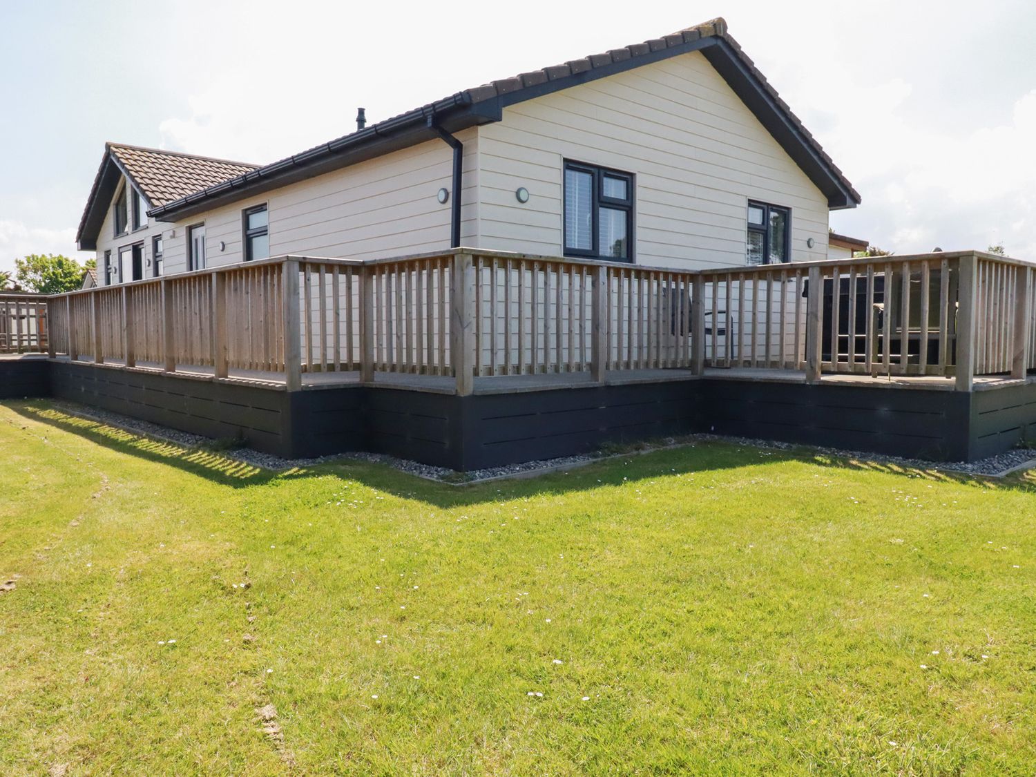 LODGE 18, St Merryn