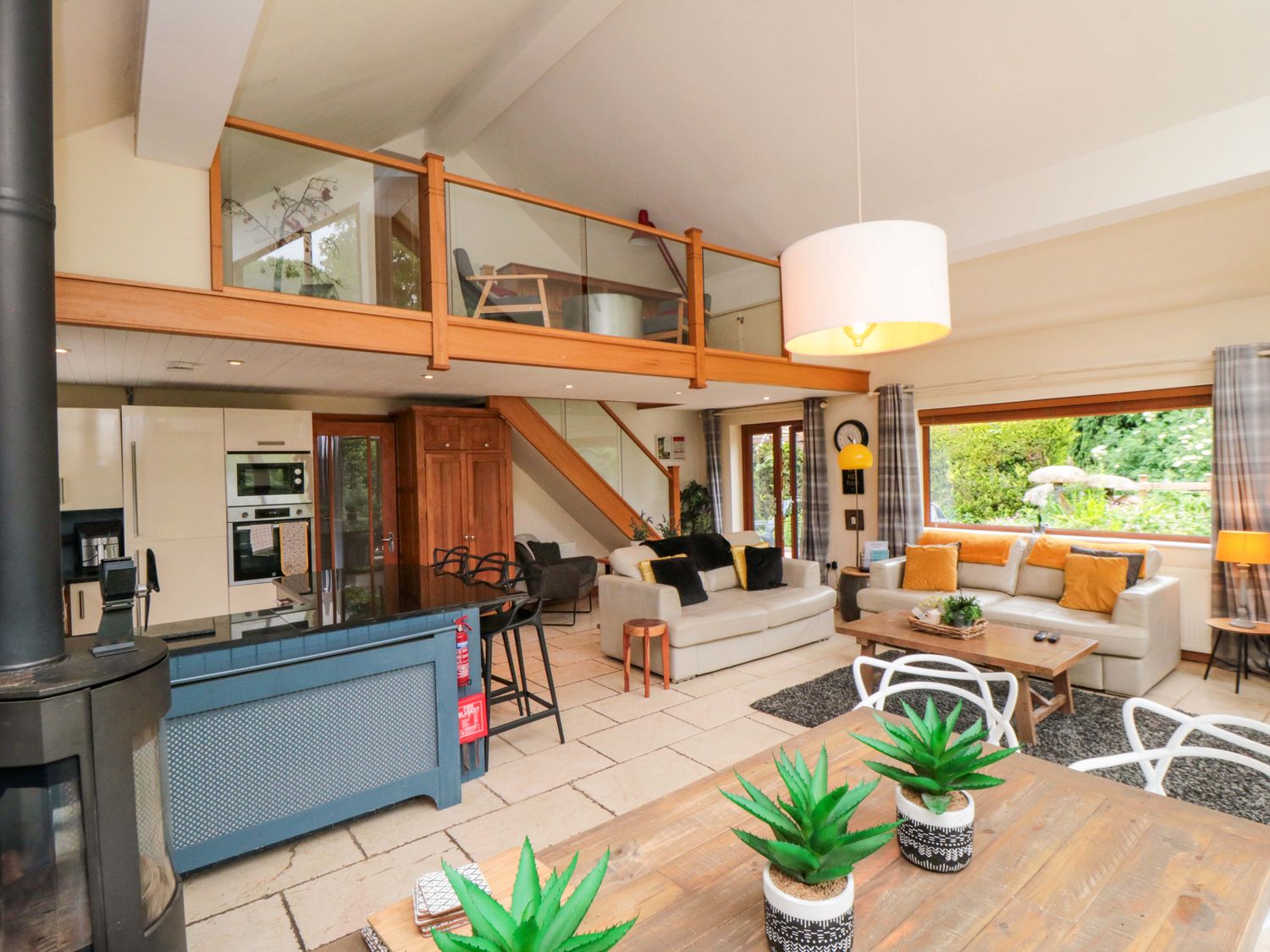 Lawnswood, Sherburn