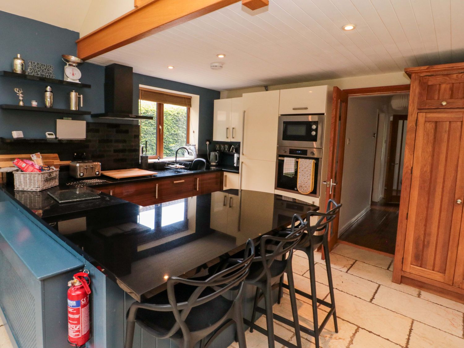 Lawnswood, Sherburn