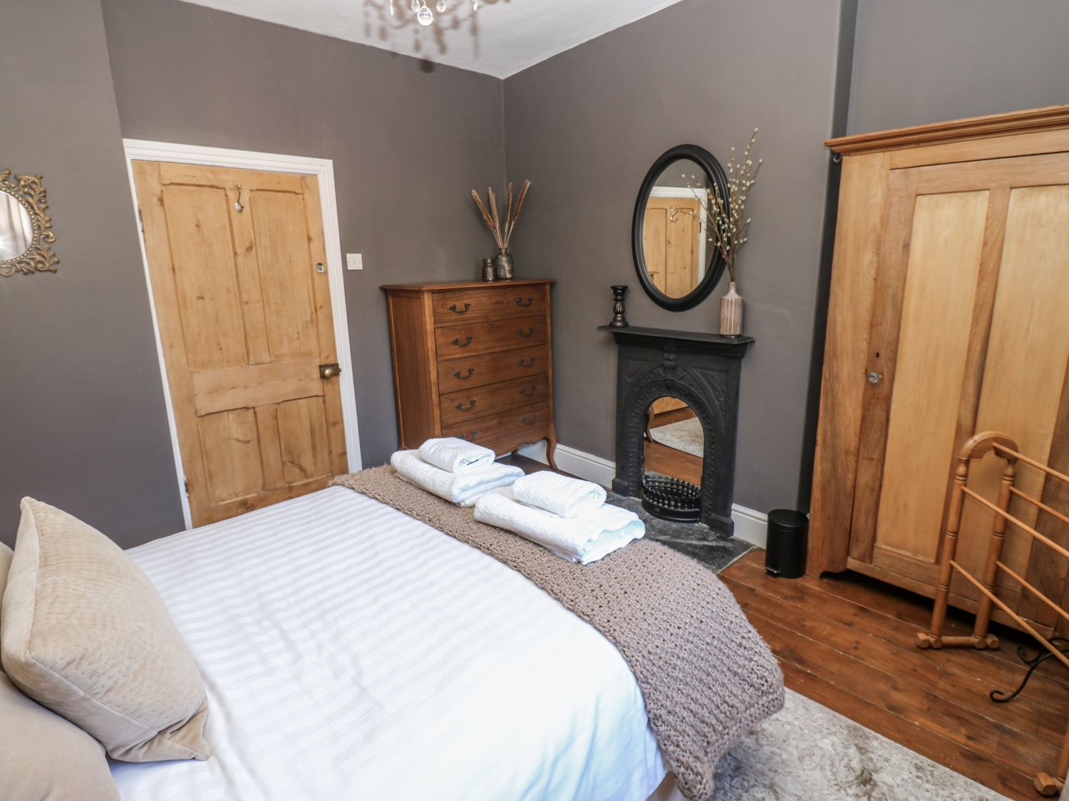 26 Frenchgate, Richmond