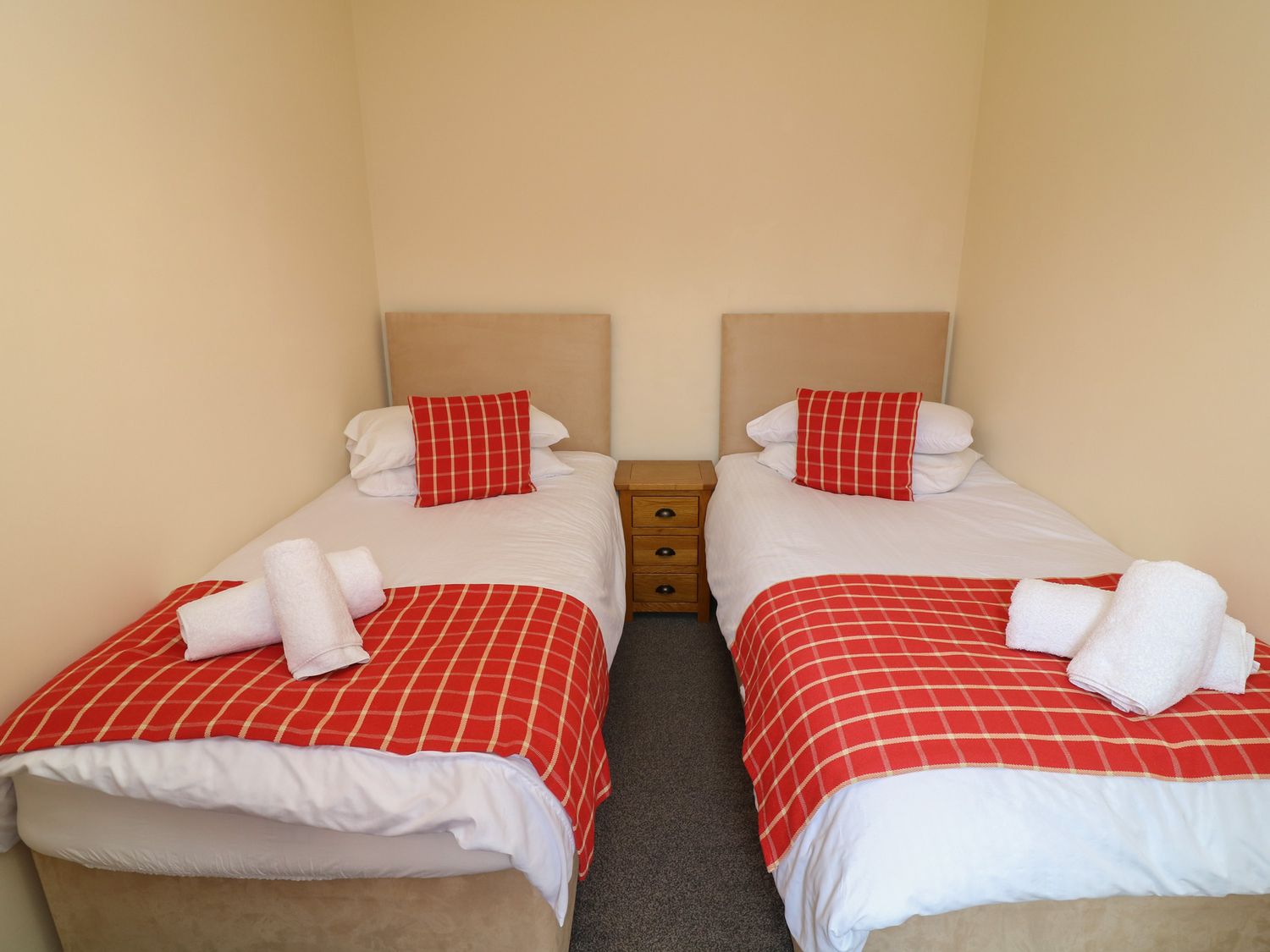 Lodge 9, Brigg
