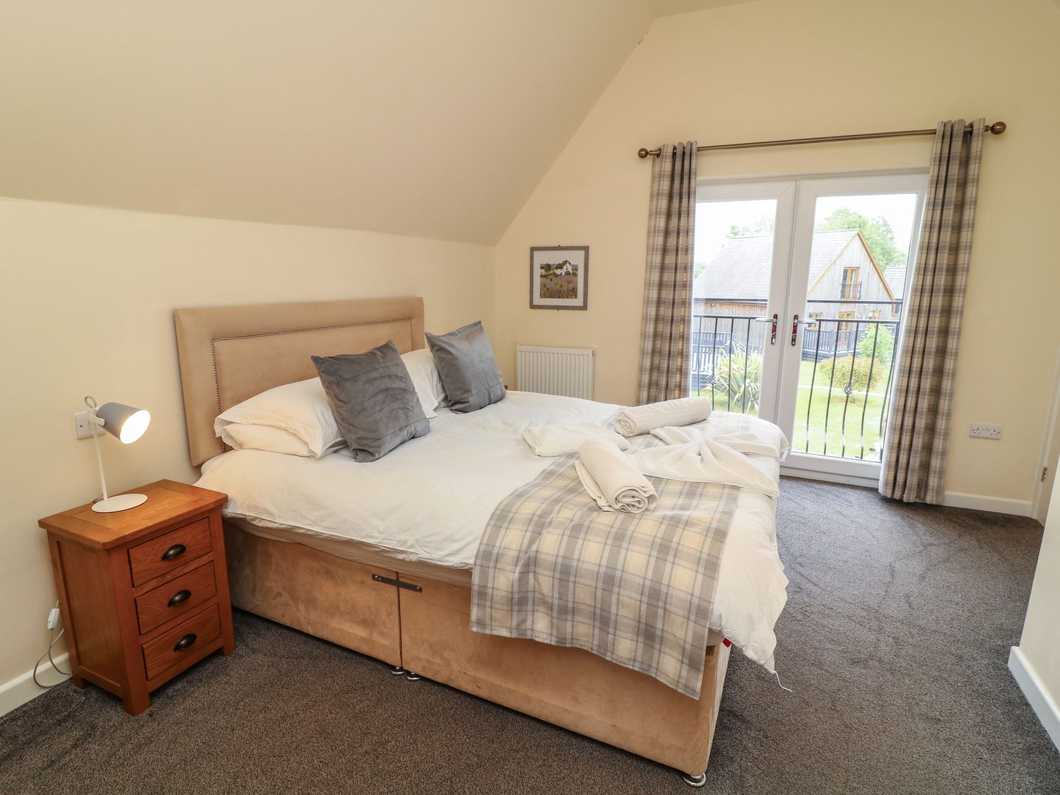 Lodge 9, Brigg