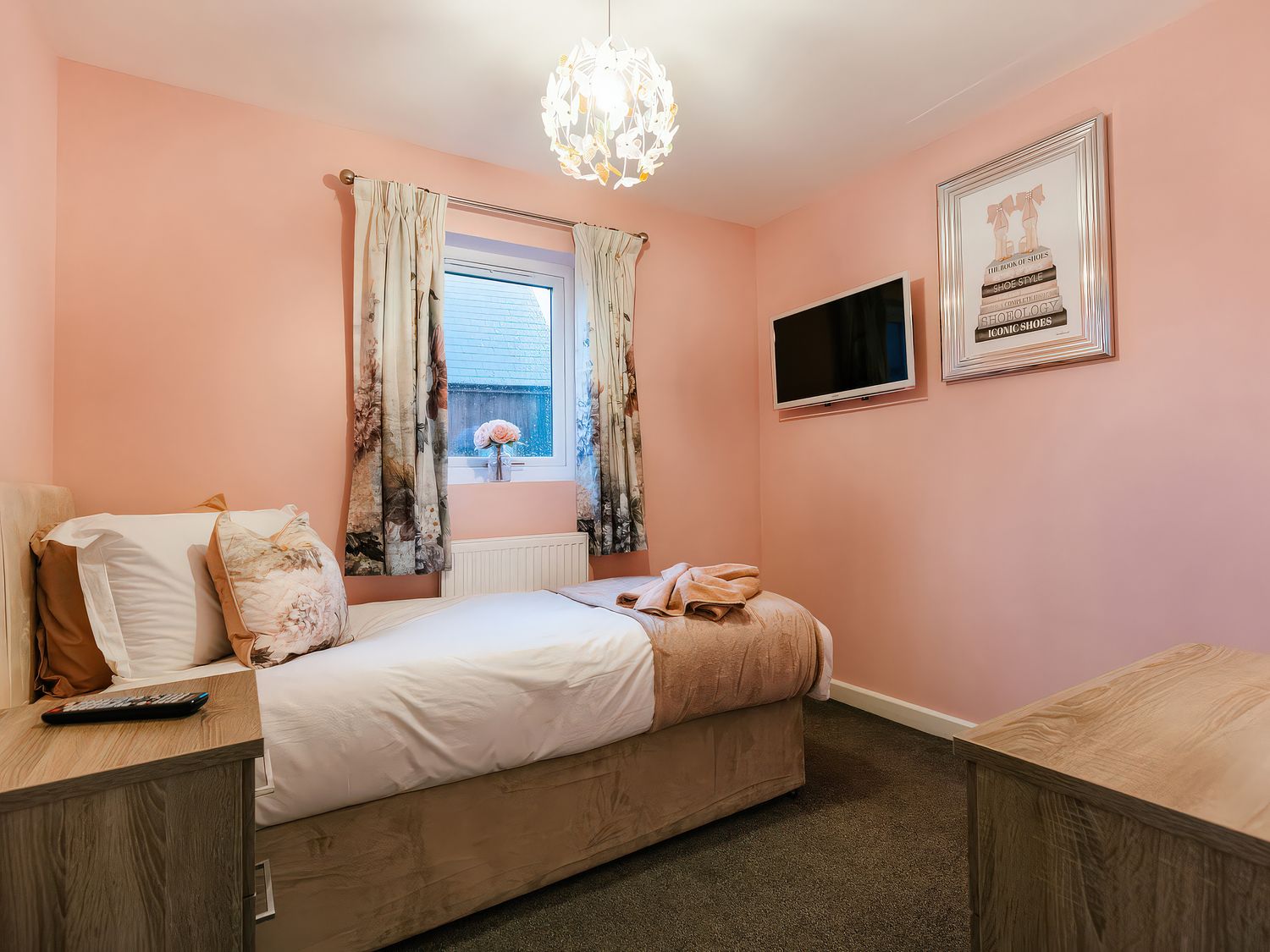 James Ville Marina Lodge 23, Brigg