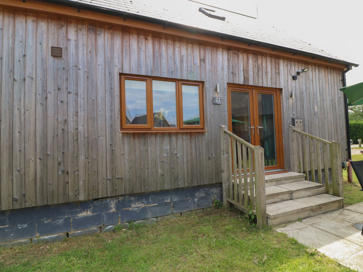 James Ville Marina Lodge 22, Brigg