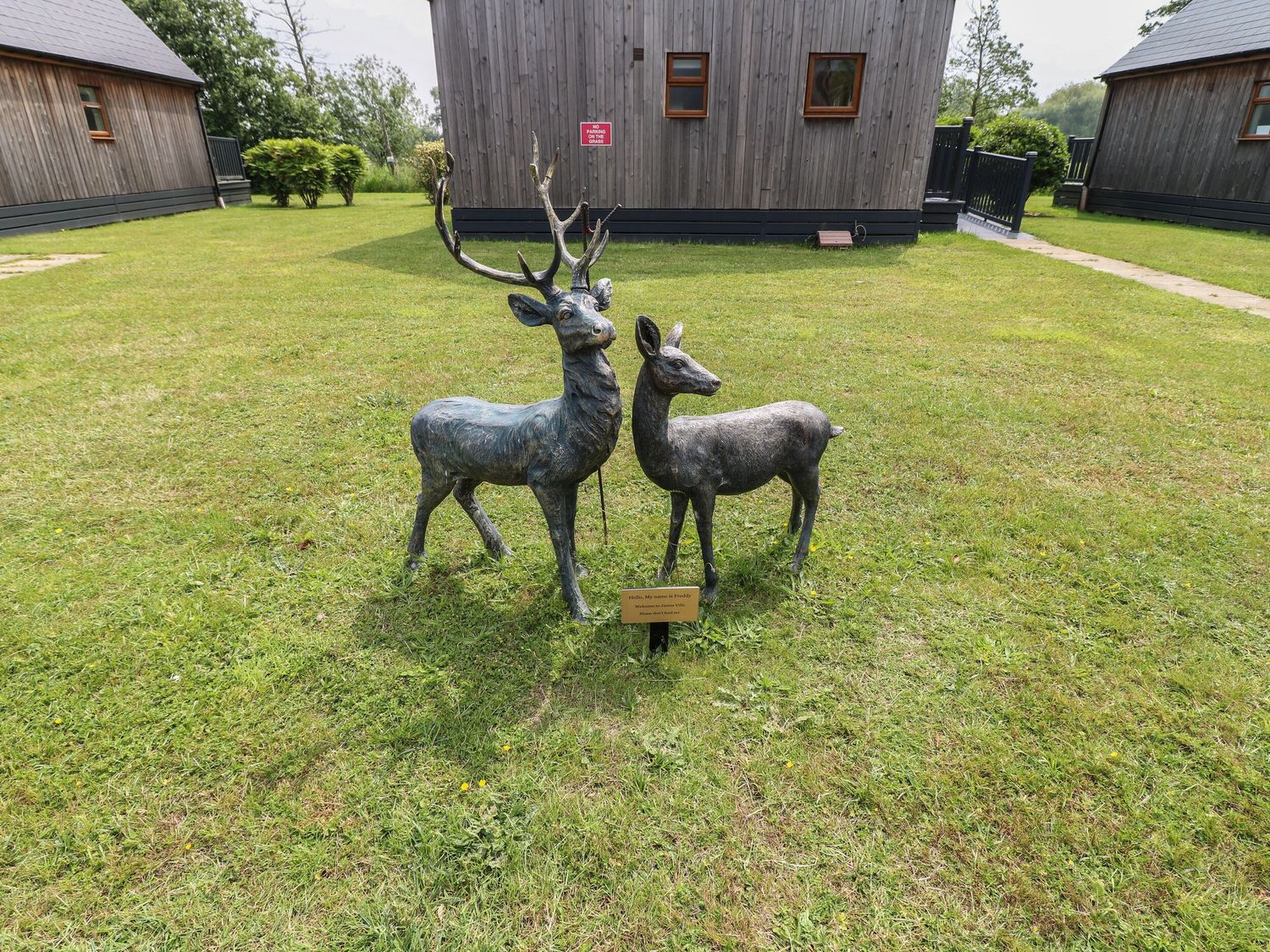 James Ville Marina Lodge 22, Brigg