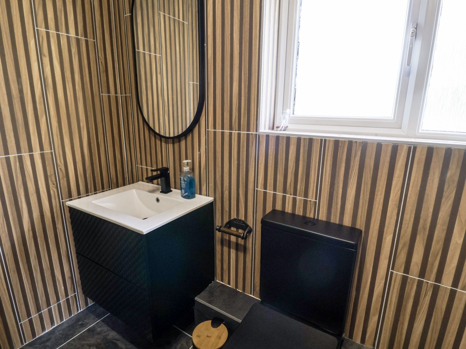 Holly Farm, Brantham