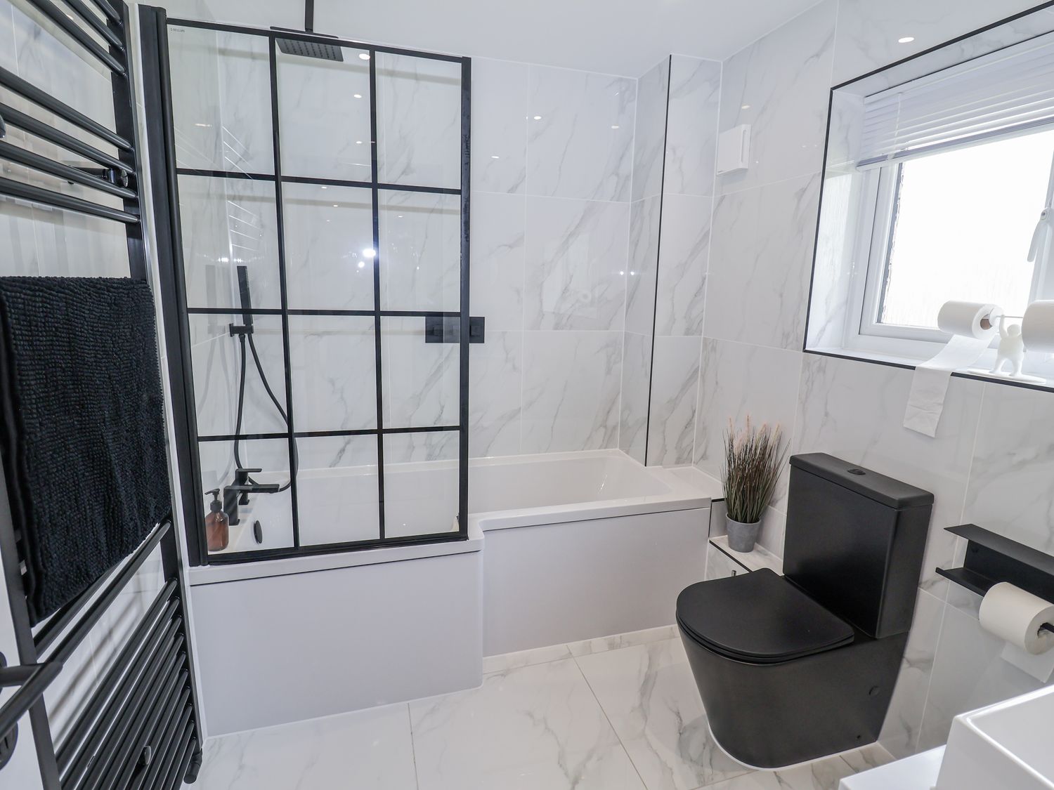 Holly Farm, Brantham