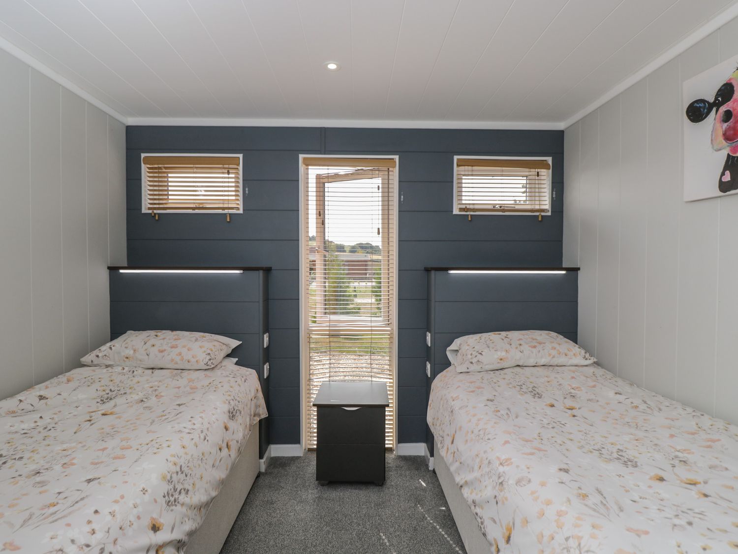 Whitey Top Country Lodge, Sixpenny Handley