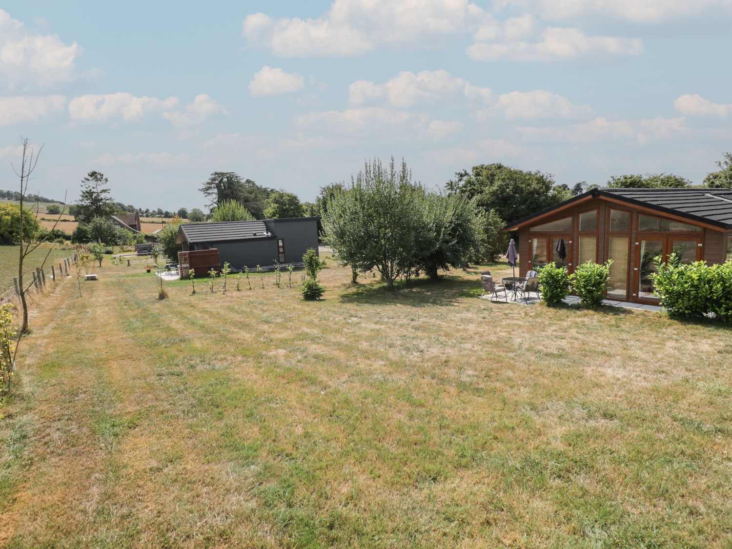 Whitey Top Country Lodge, Sixpenny Handley
