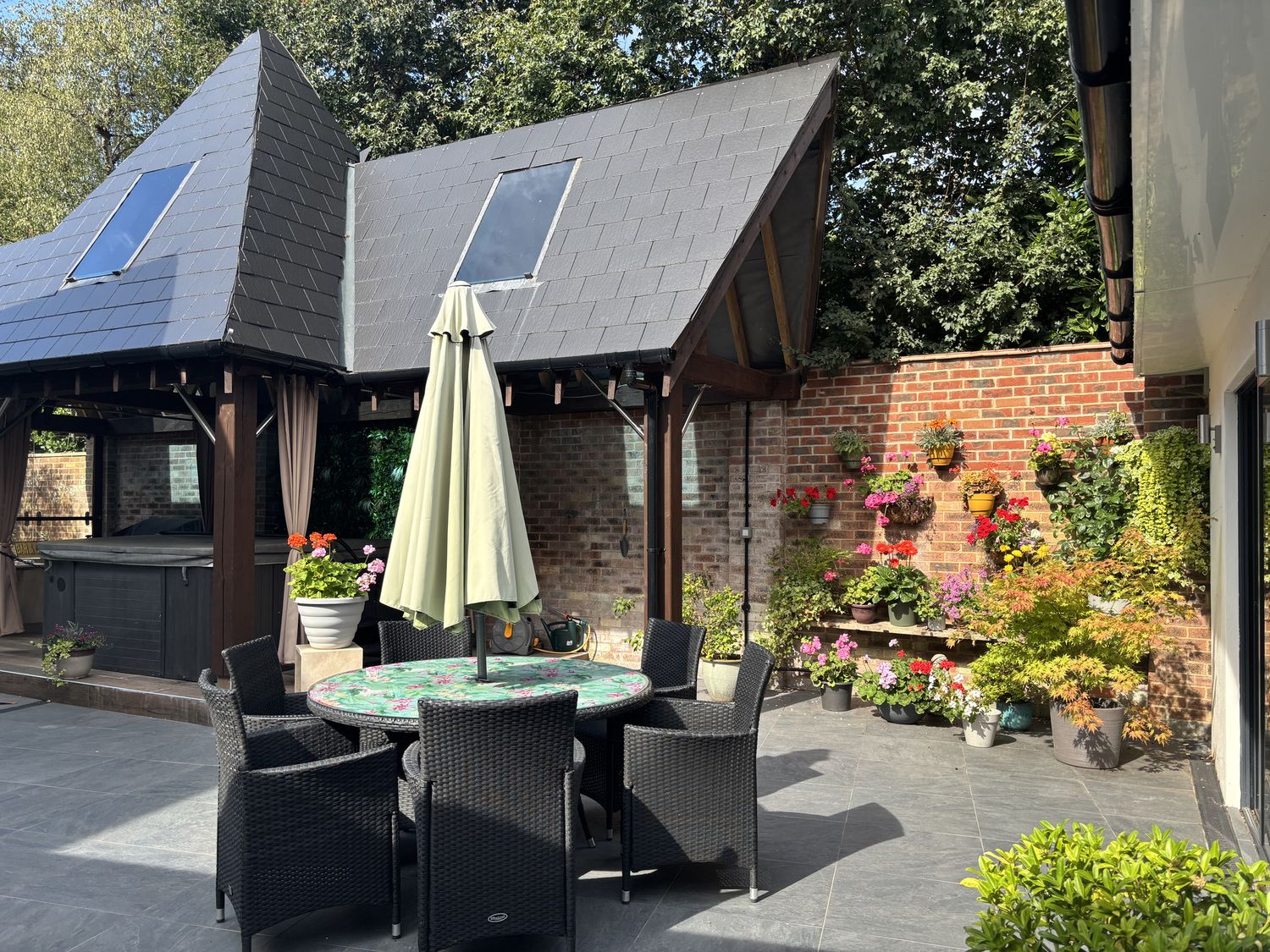 8 Church Road, Ferndown