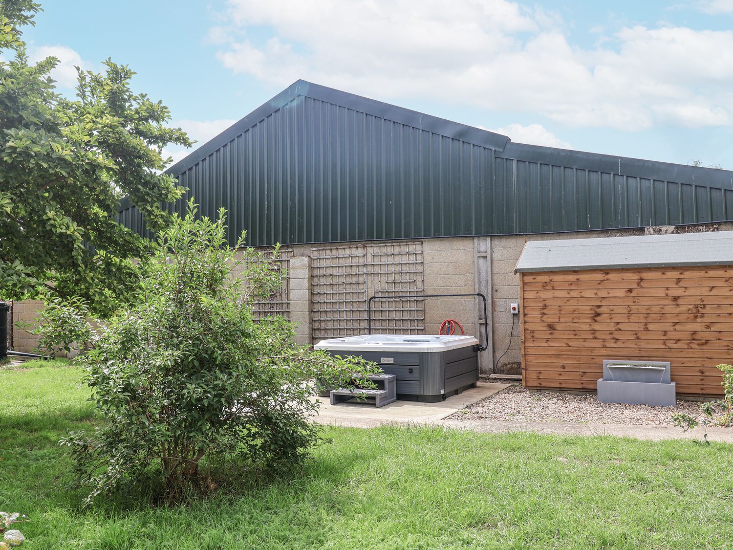 Holly Farm and Annexe, Brantham