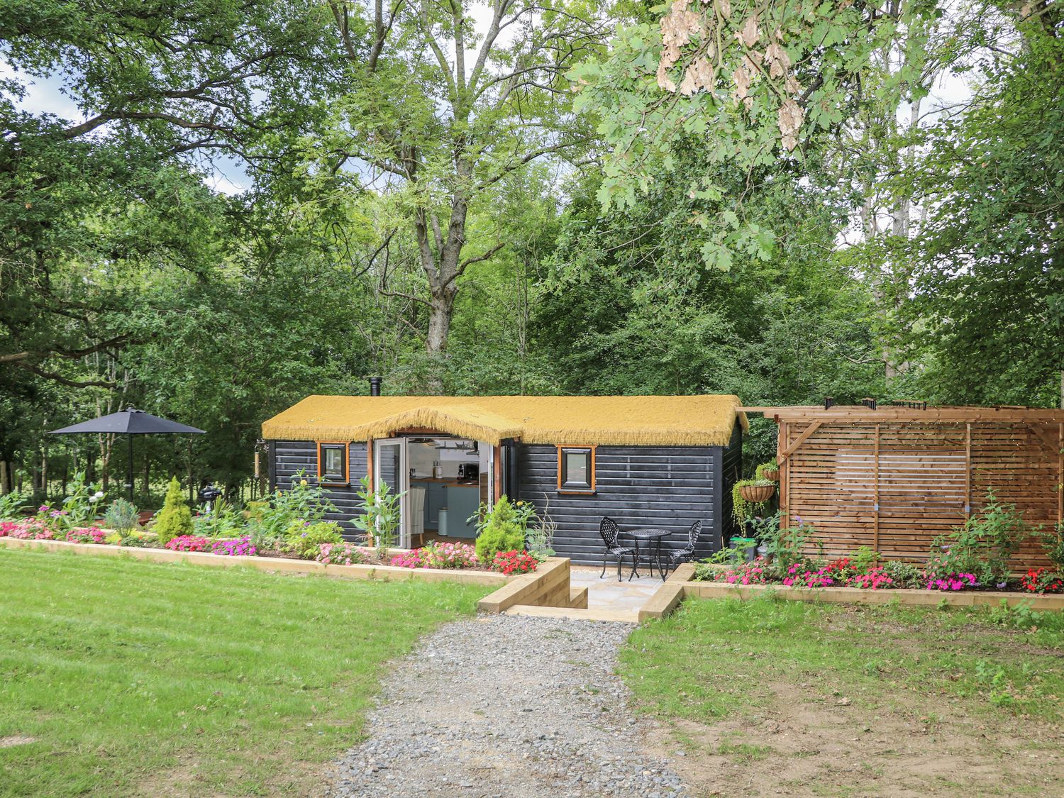 Charltons Hollow Cabin, Bolney