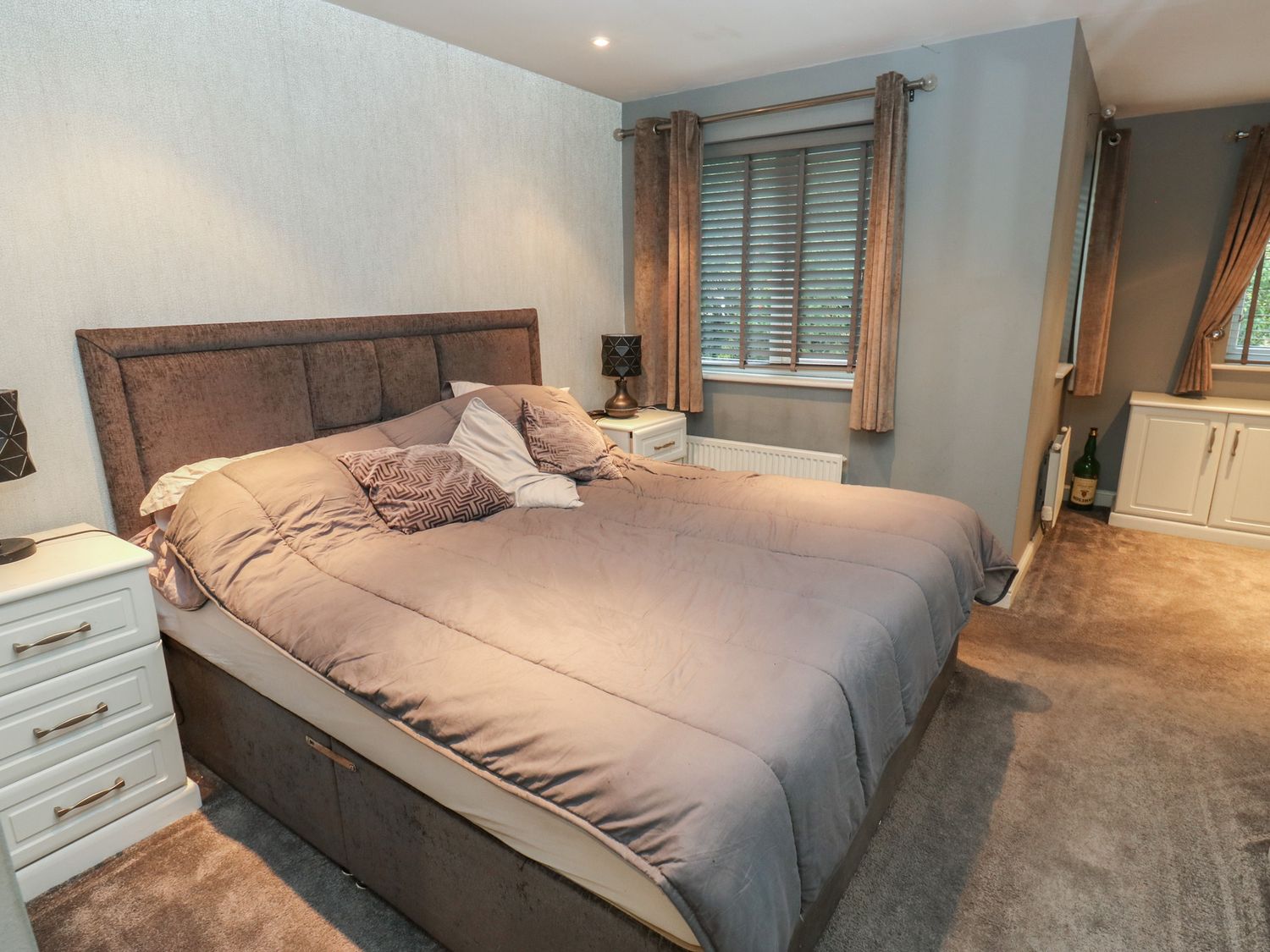 Corriegale, Apperley Bridge