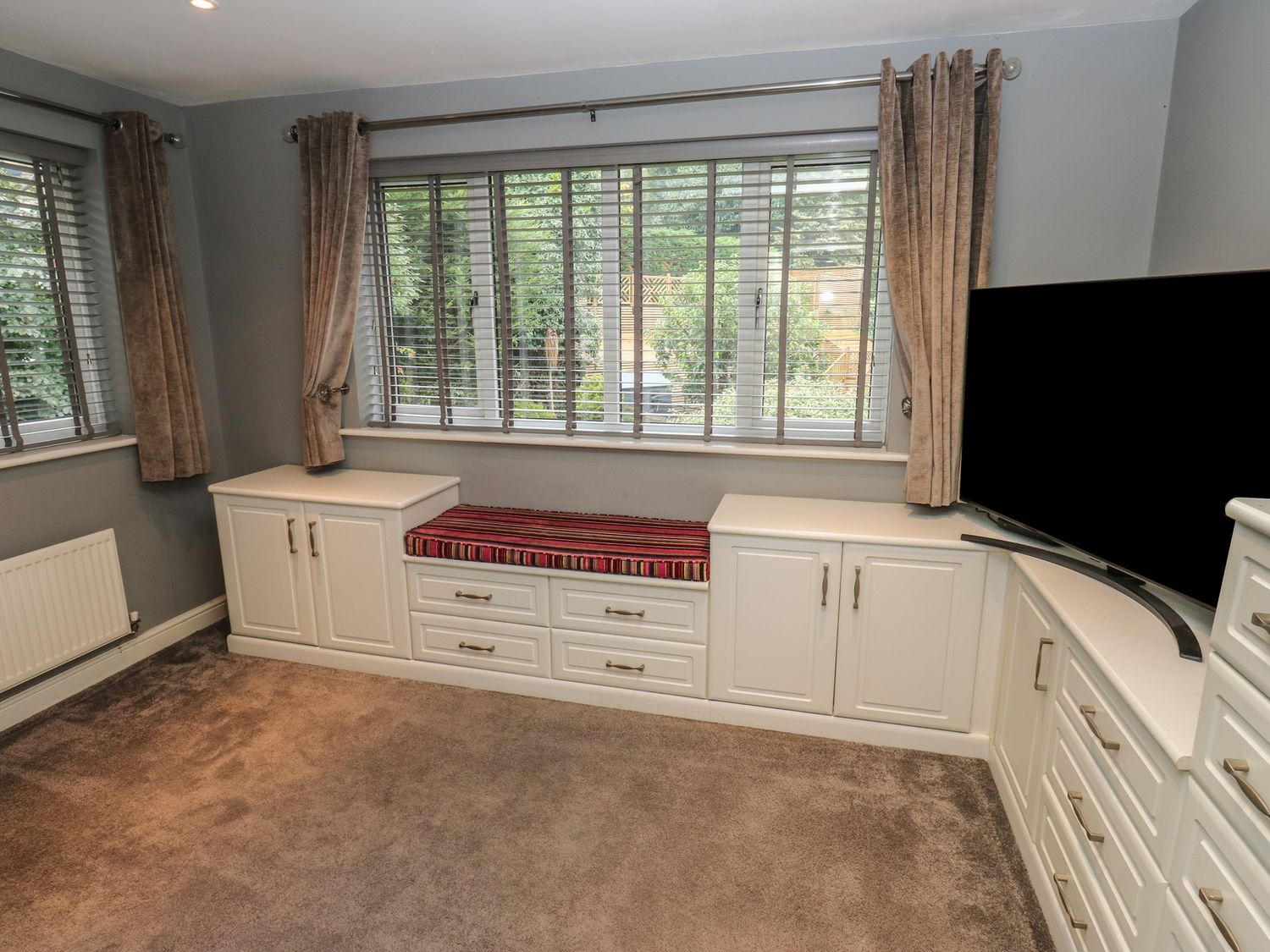 Corriegale, Apperley Bridge