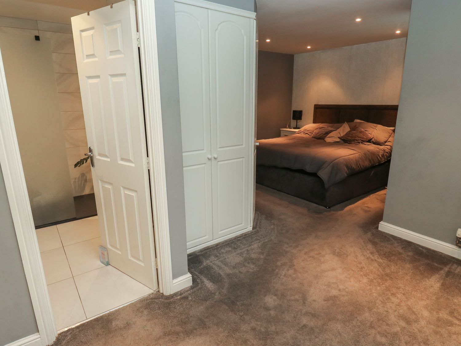 Corriegale, Apperley Bridge