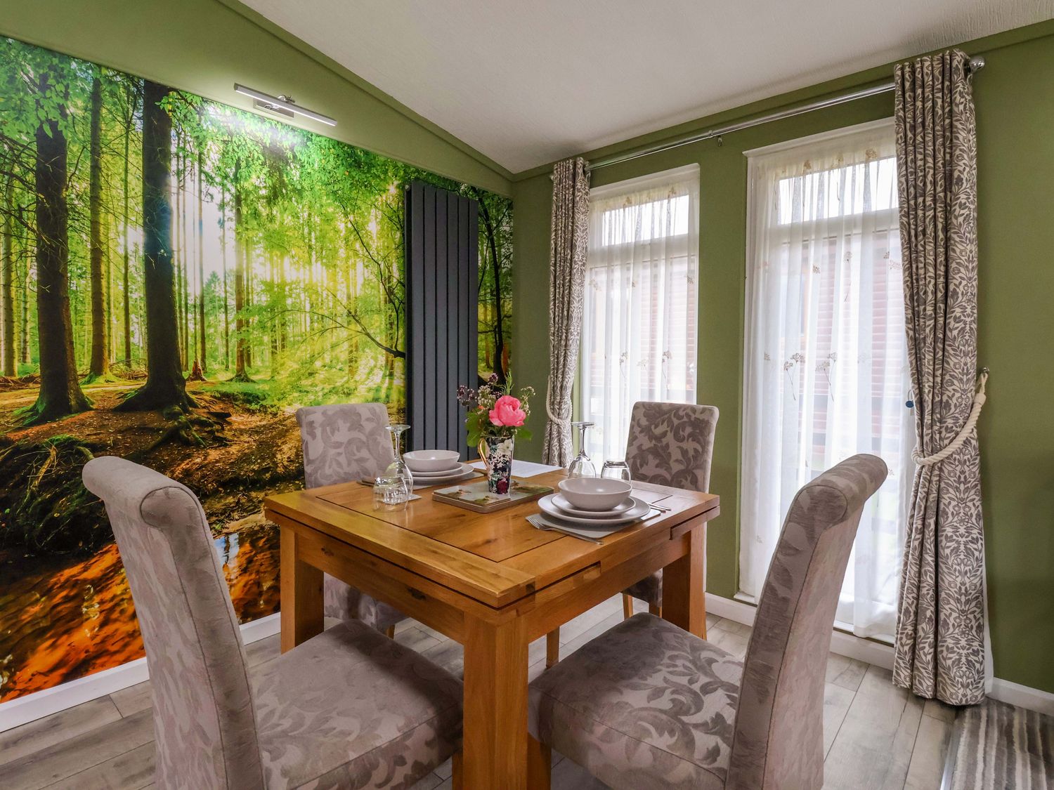 Badgers Retreat - Two Dales, Catterick, North Yorkshire