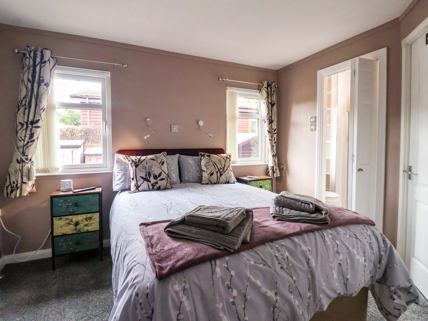 Badgers Retreat - Two Dales, Catterick, North Yorkshire