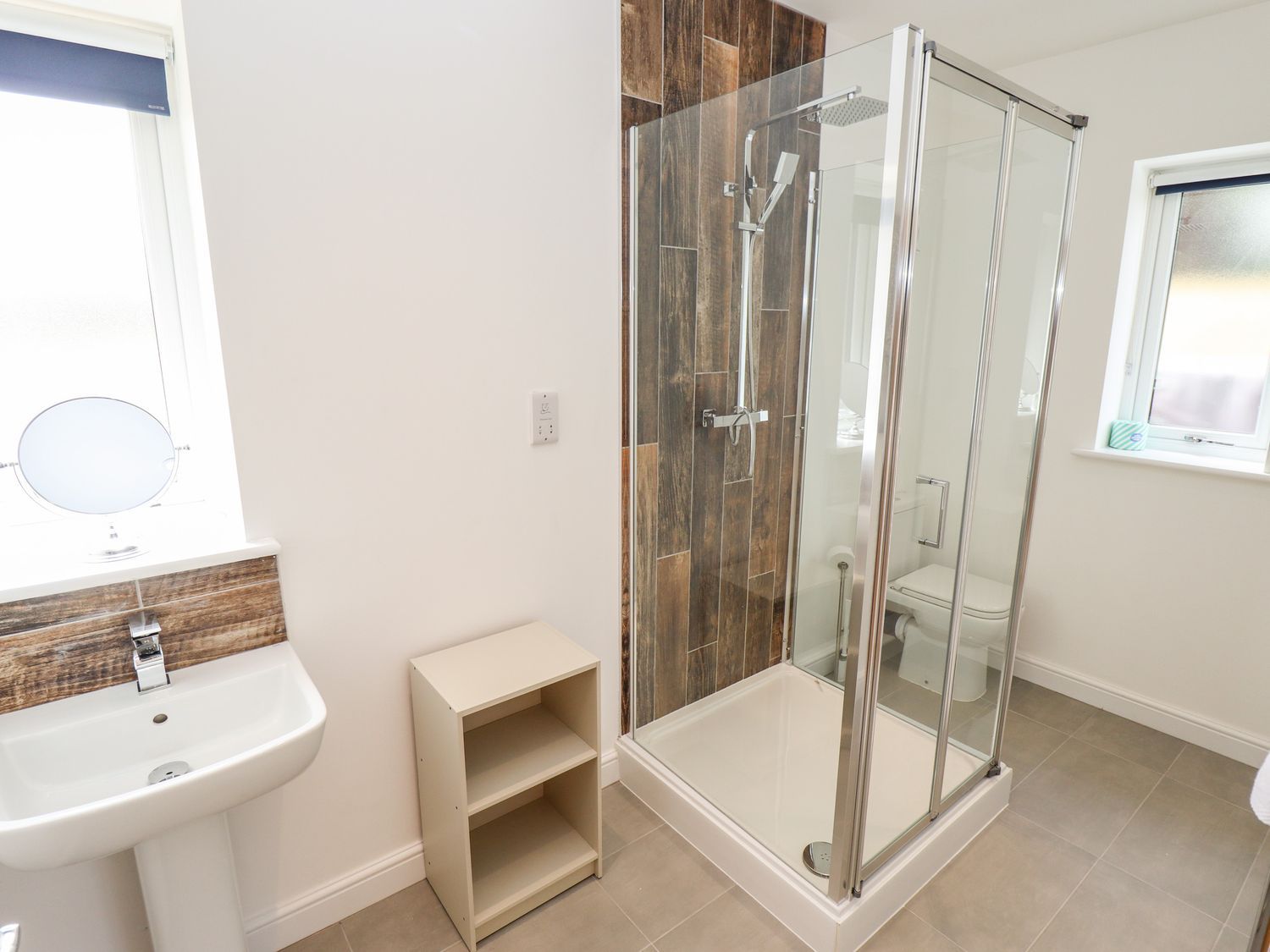 The Lilac Owl, South Hykeham