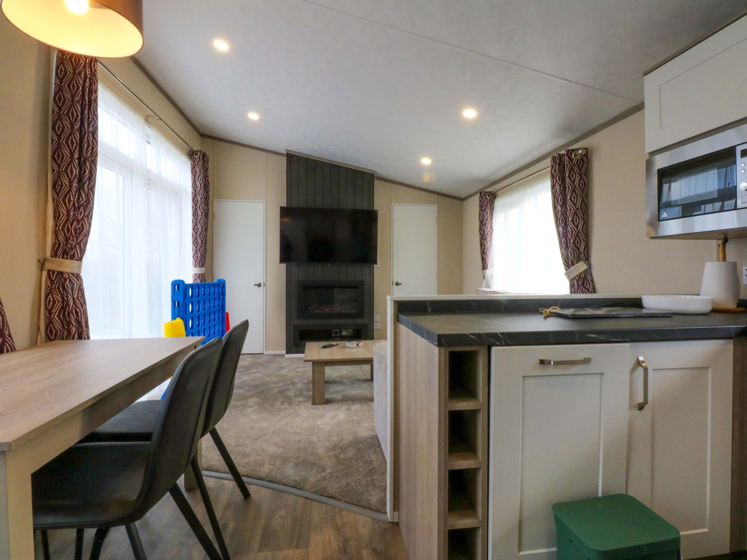 Blue Skies, Caernarfon