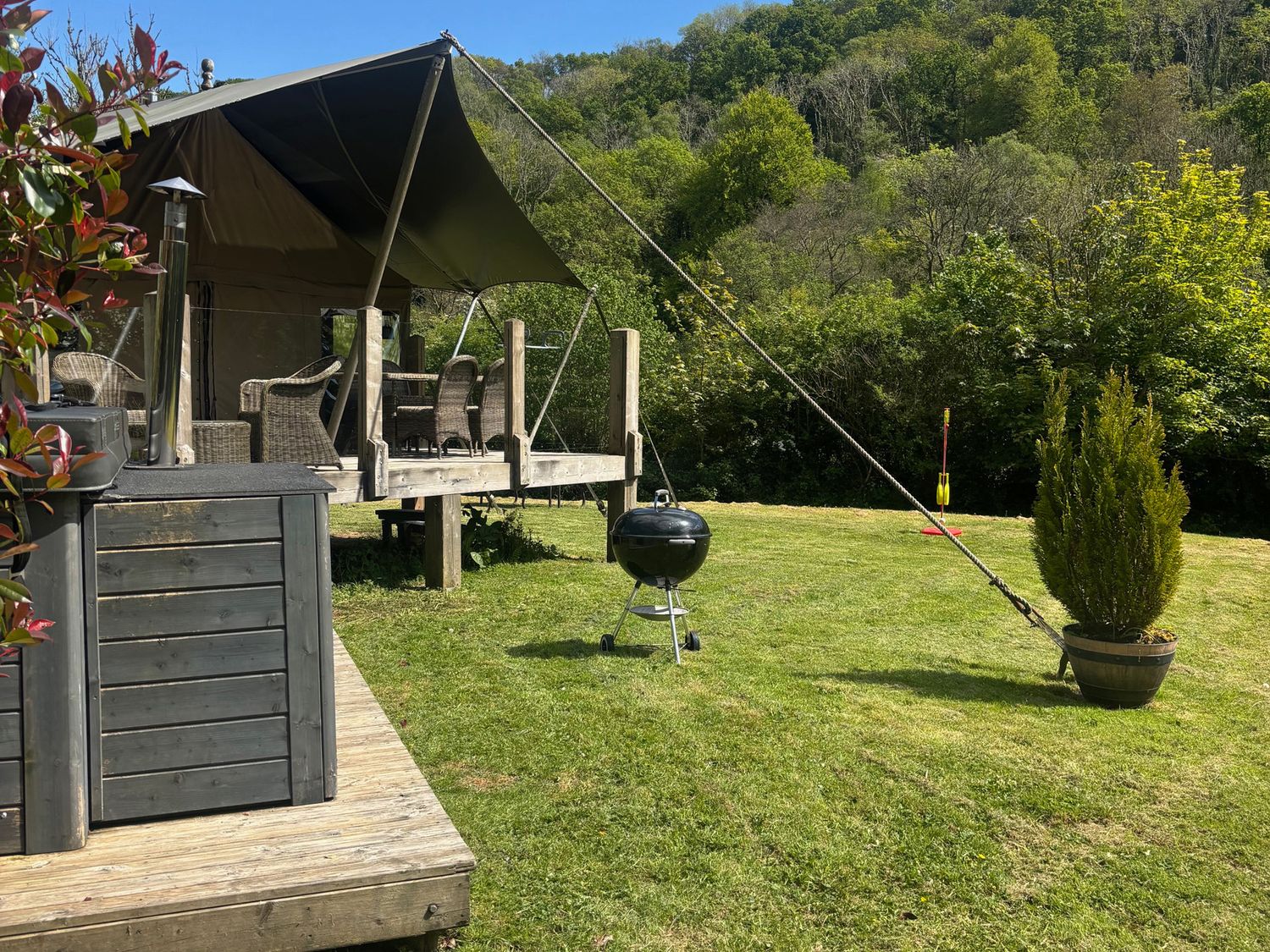 Ceri, Newcastle Emlyn 