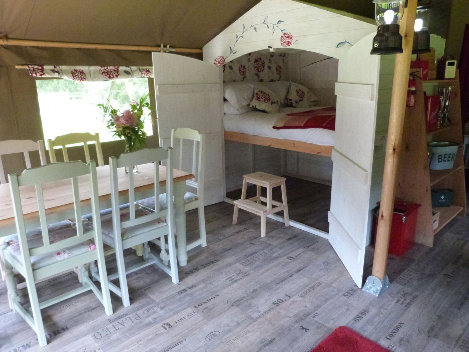 Ceri, Newcastle Emlyn 