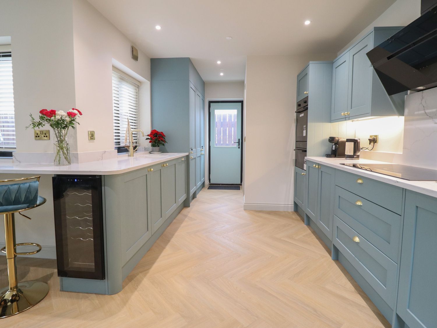 Pistyll Ddu, Llanfairpwllgwyngyll