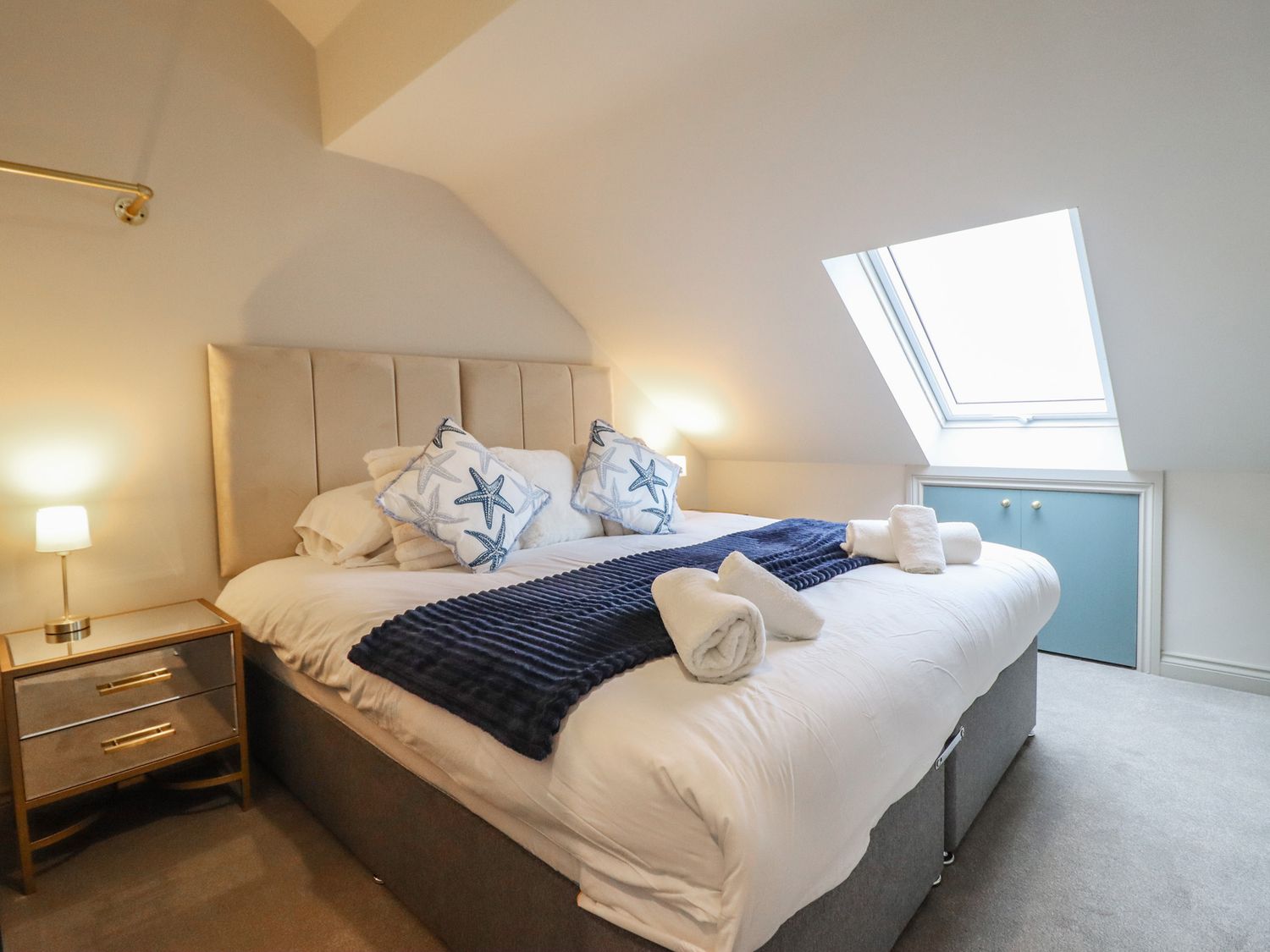 Pistyll Ddu, Llanfairpwllgwyngyll