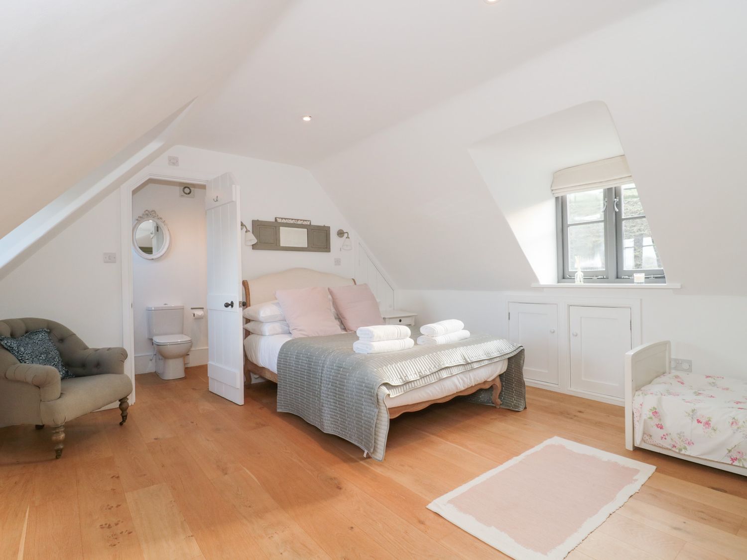 Spring View, Kingscote, Gloucestershire