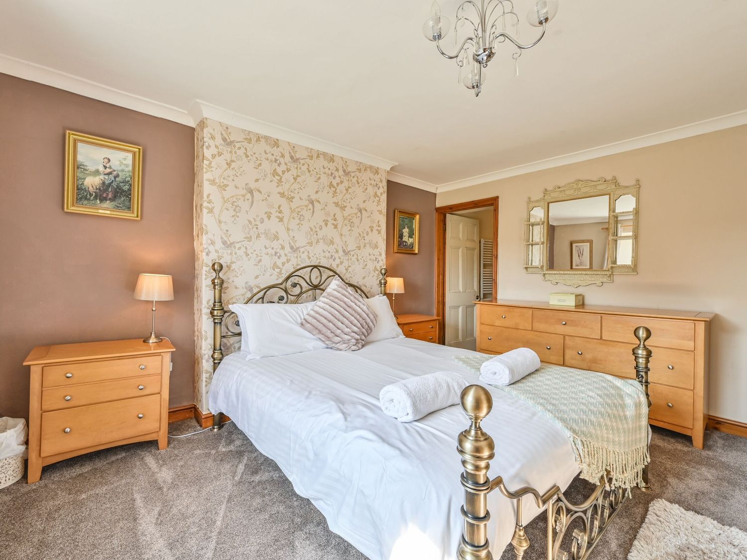 The Old Farmhouse, Pelynt